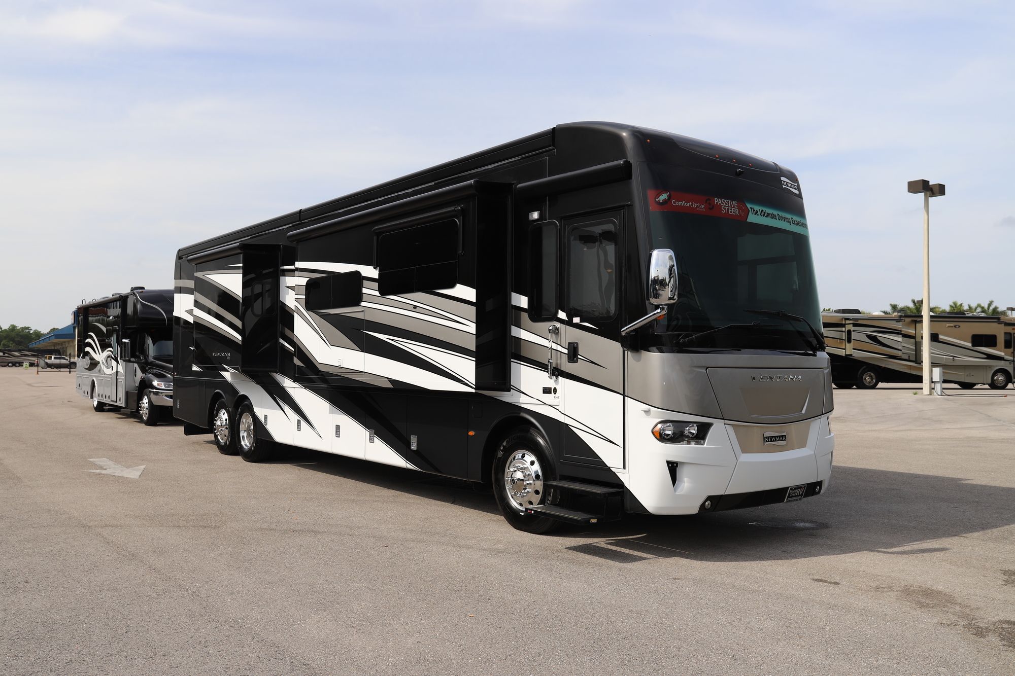 New 2021 Newmar Ventana 4369 Class A  For Sale