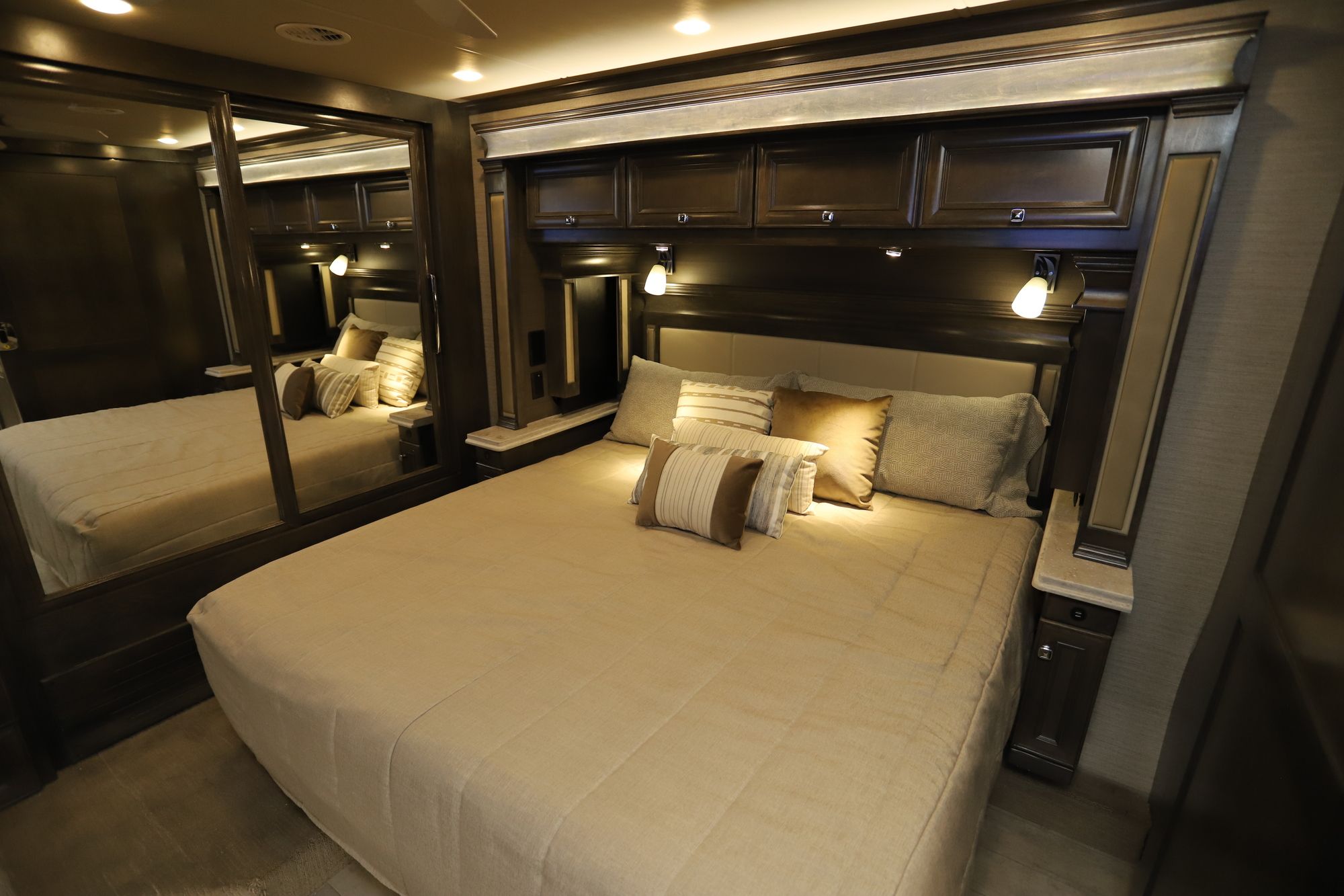 New 2021 Tiffin Motor Homes Phaeton 36SH Class A  For Sale