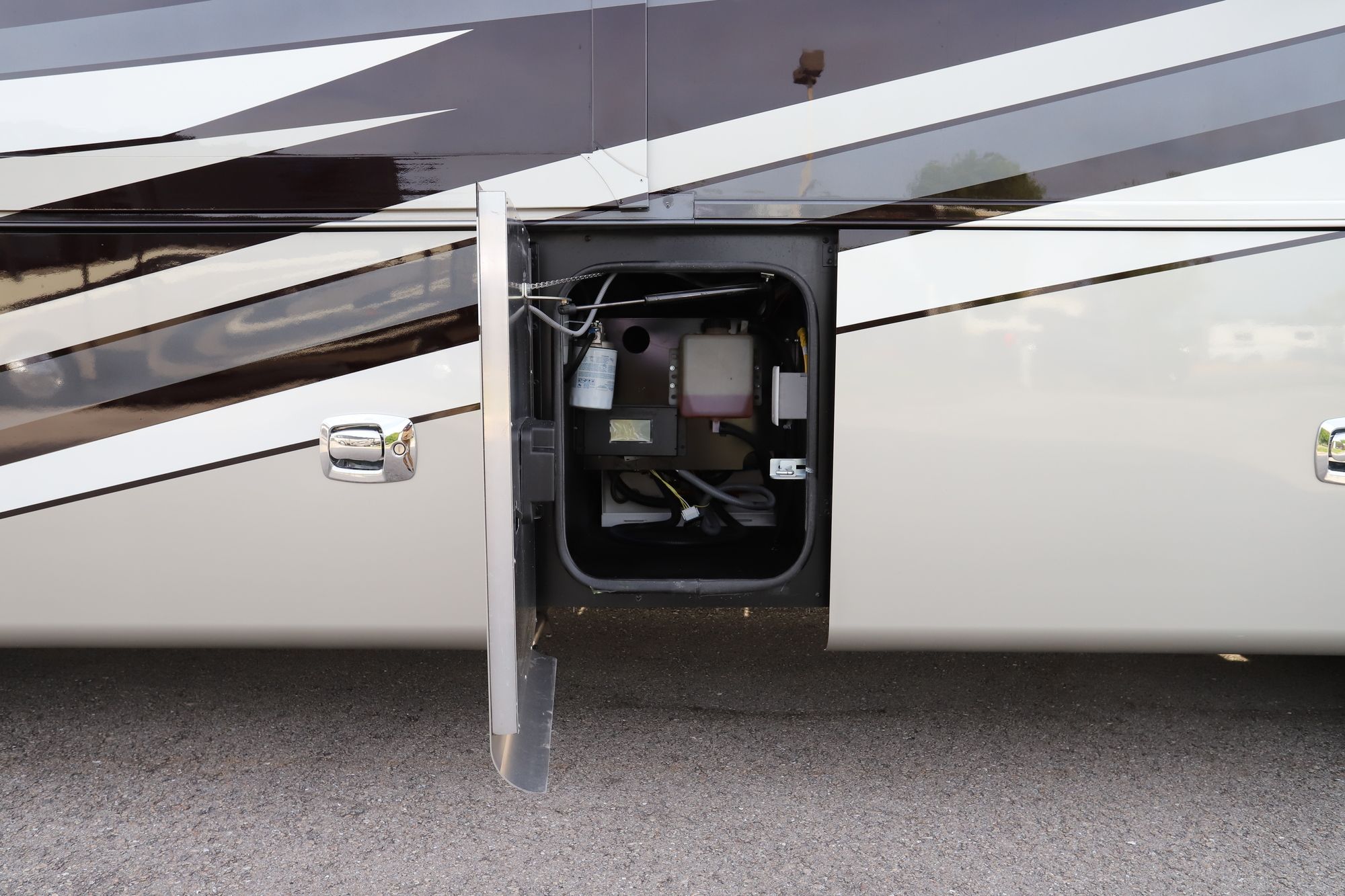 New 2021 Tiffin Motor Homes Phaeton 36SH Class A  For Sale