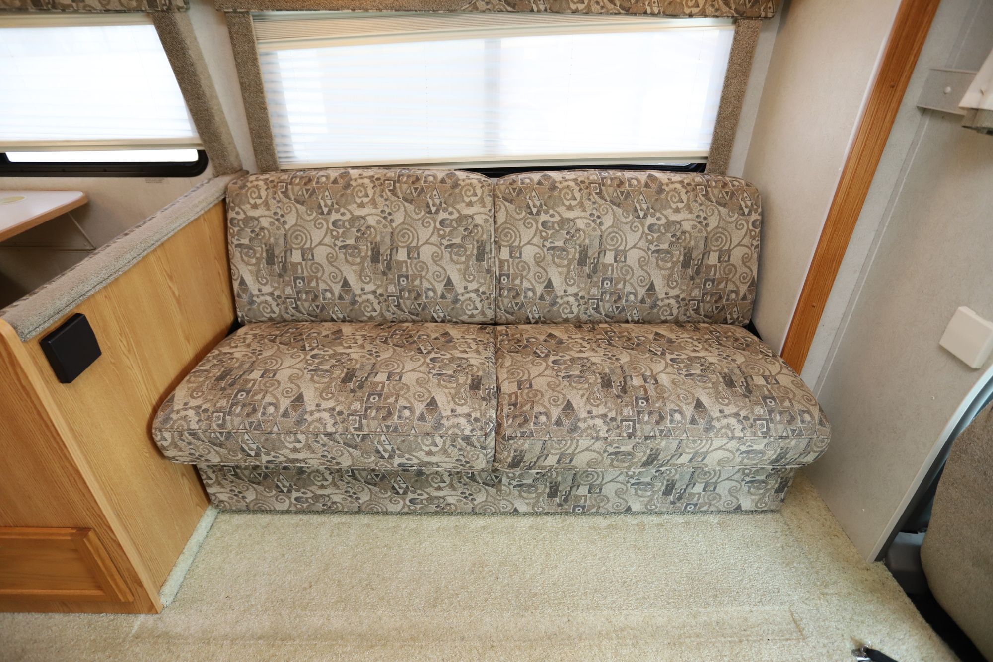 Used 2005 Winnebago Minnie 31C Class C  For Sale