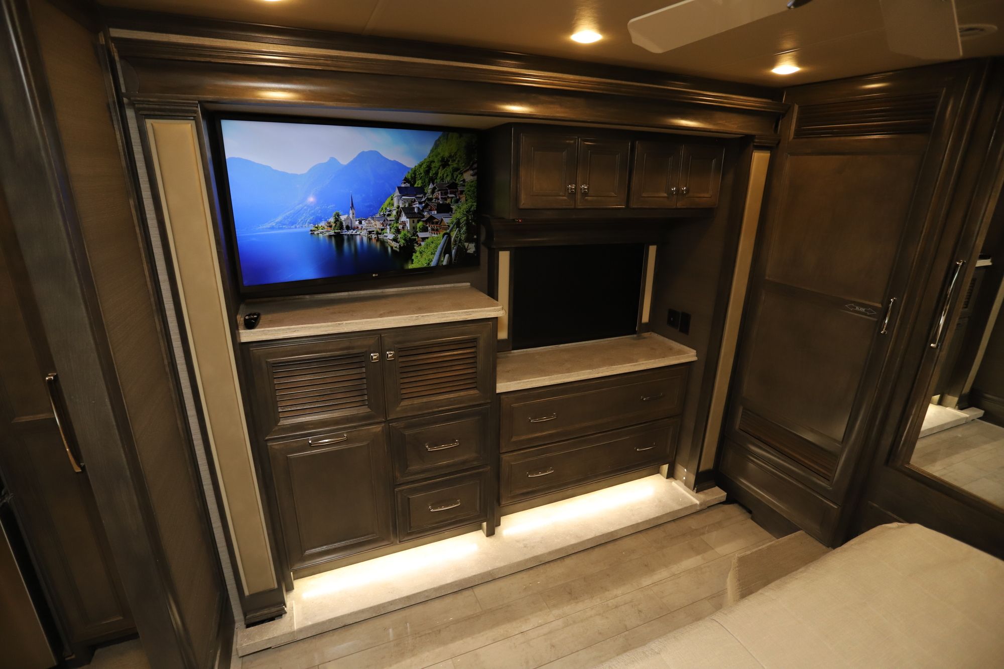 New 2021 Tiffin Motor Homes Phaeton 36SH Class A  For Sale