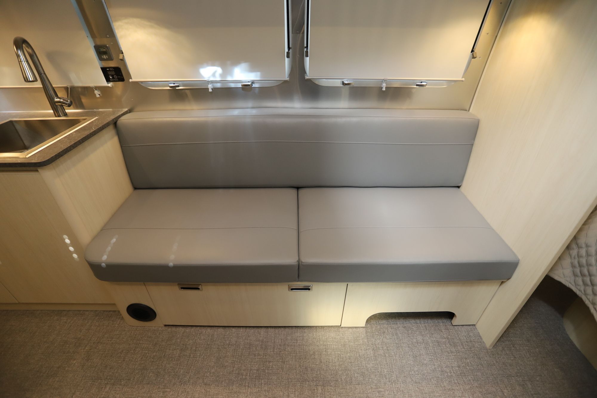 New 2021 Airstream Flying Cloud 30FB Travel Trailer  For Sale