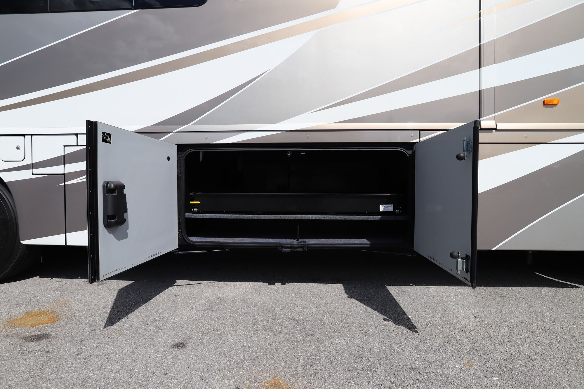Used 2015 Winnebago Journey 36M Class A  For Sale