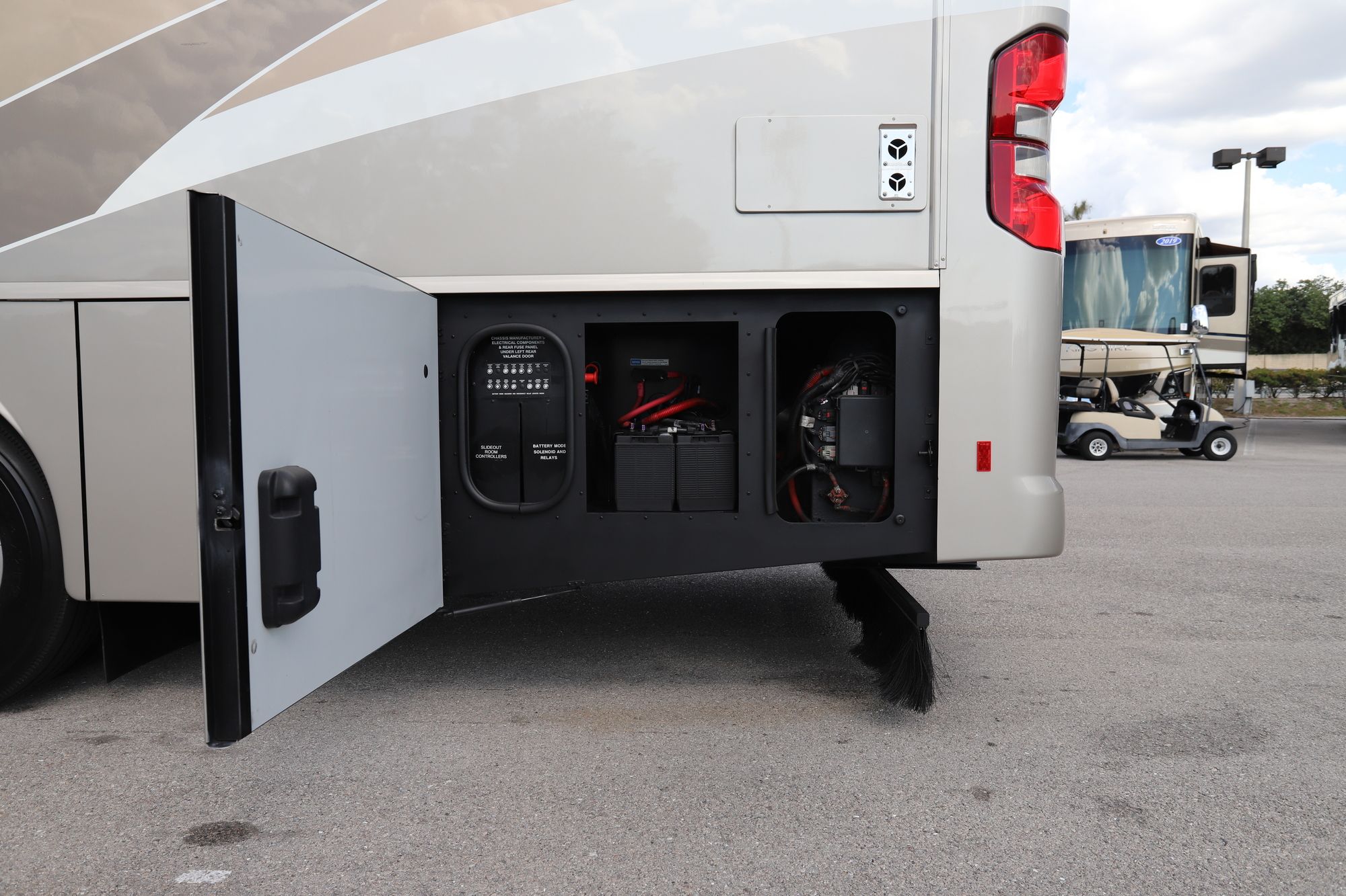 Used 2015 Winnebago Journey 36M Class A  For Sale