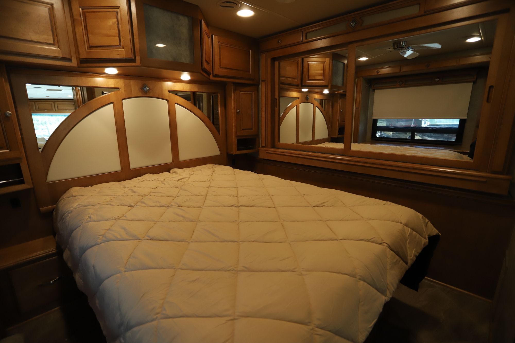 Used 2015 Winnebago Journey 36M Class A  For Sale
