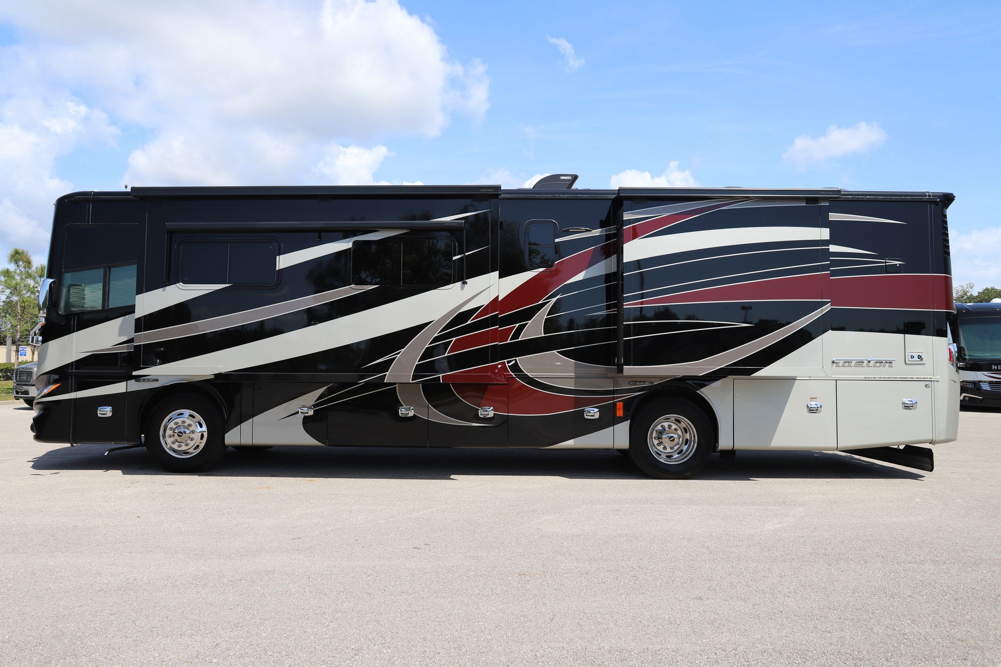 Used 2019 Tiffin Motor Homes Phaeton 37BH Class A  For Sale