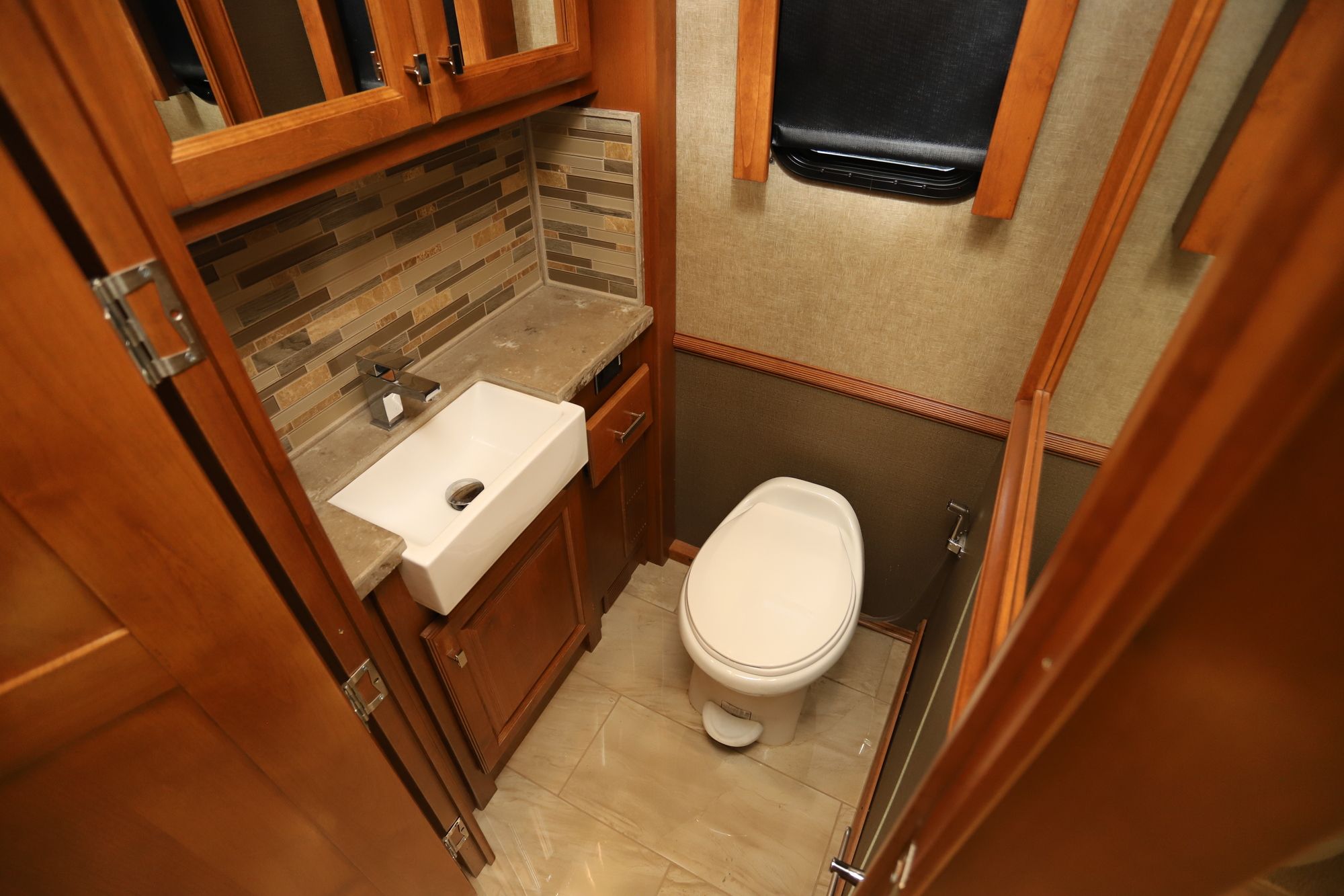 Used 2019 Tiffin Motor Homes Phaeton 37BH Class A  For Sale