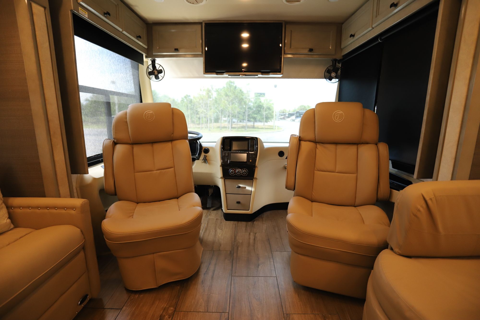 Used 2020 Tiffin Motor Homes Breeze 33BR Class A  For Sale