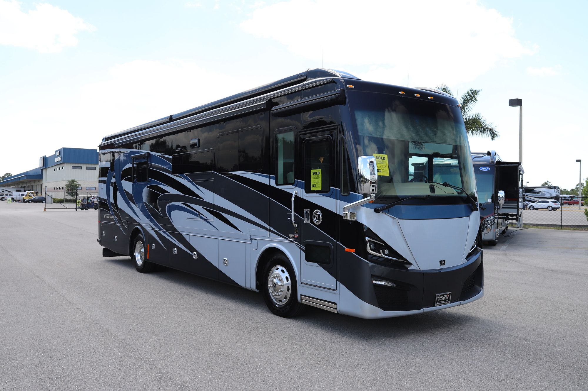 New 2021 Tiffin Motor Homes Phaeton 37BH Class A  For Sale