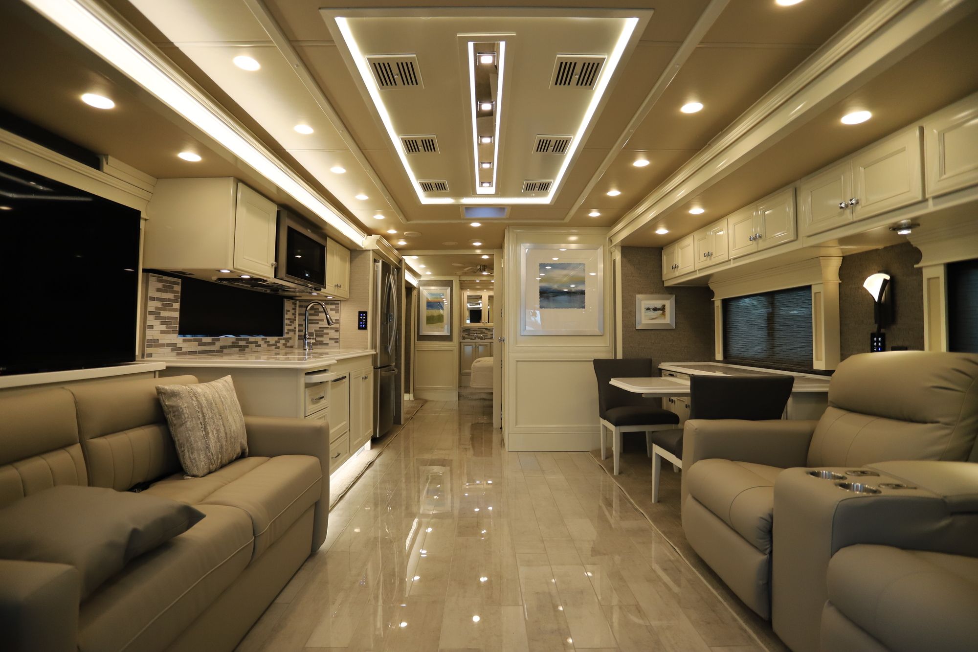 New 2021 Tiffin Motor Homes Phaeton 37BH Class A  For Sale