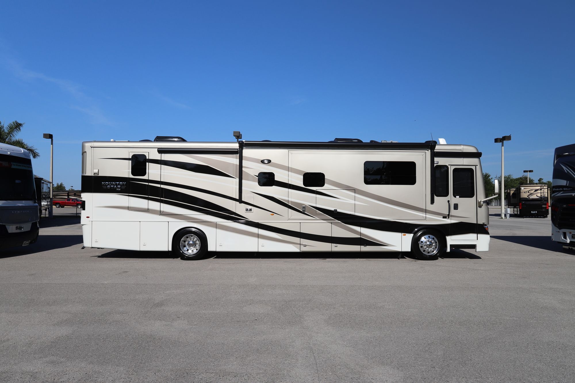 New 2021 Newmar Kountry Star 4037 Class A  For Sale