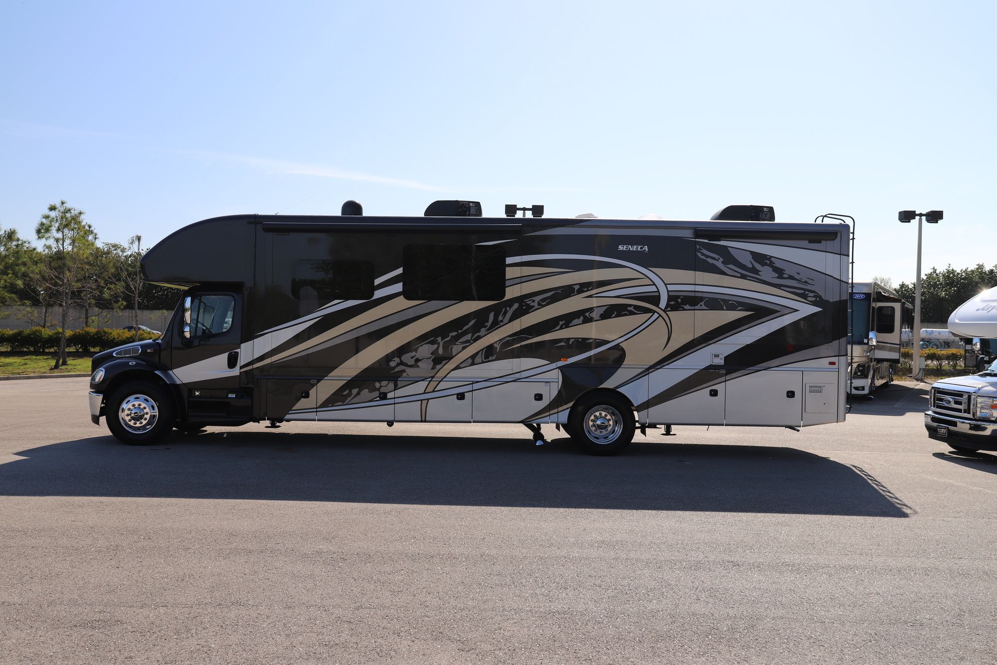 New 2021 Jayco Seneca 37M Super C  For Sale