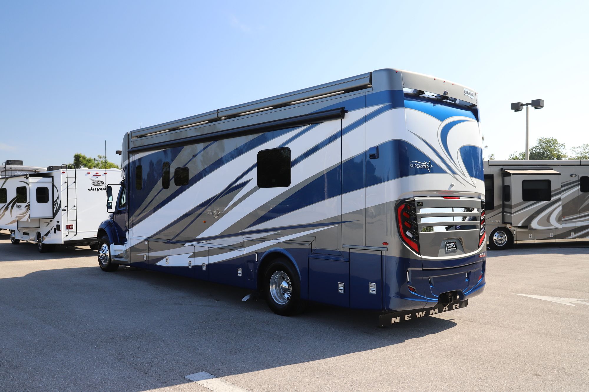 New 2021 Newmar Super Star 3746 Super C  For Sale