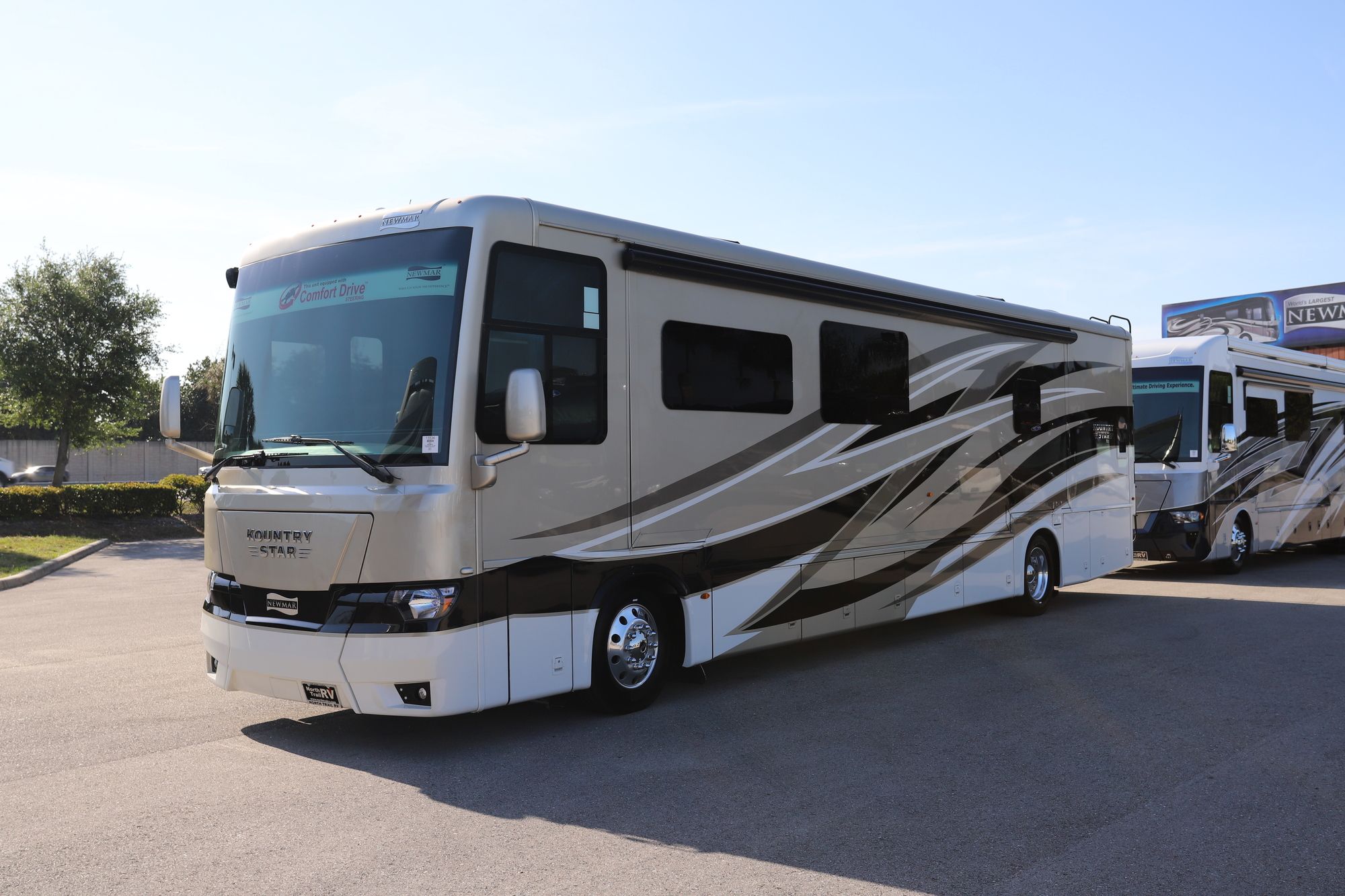 New 2021 Newmar Kountry Star 4037 Class A  For Sale