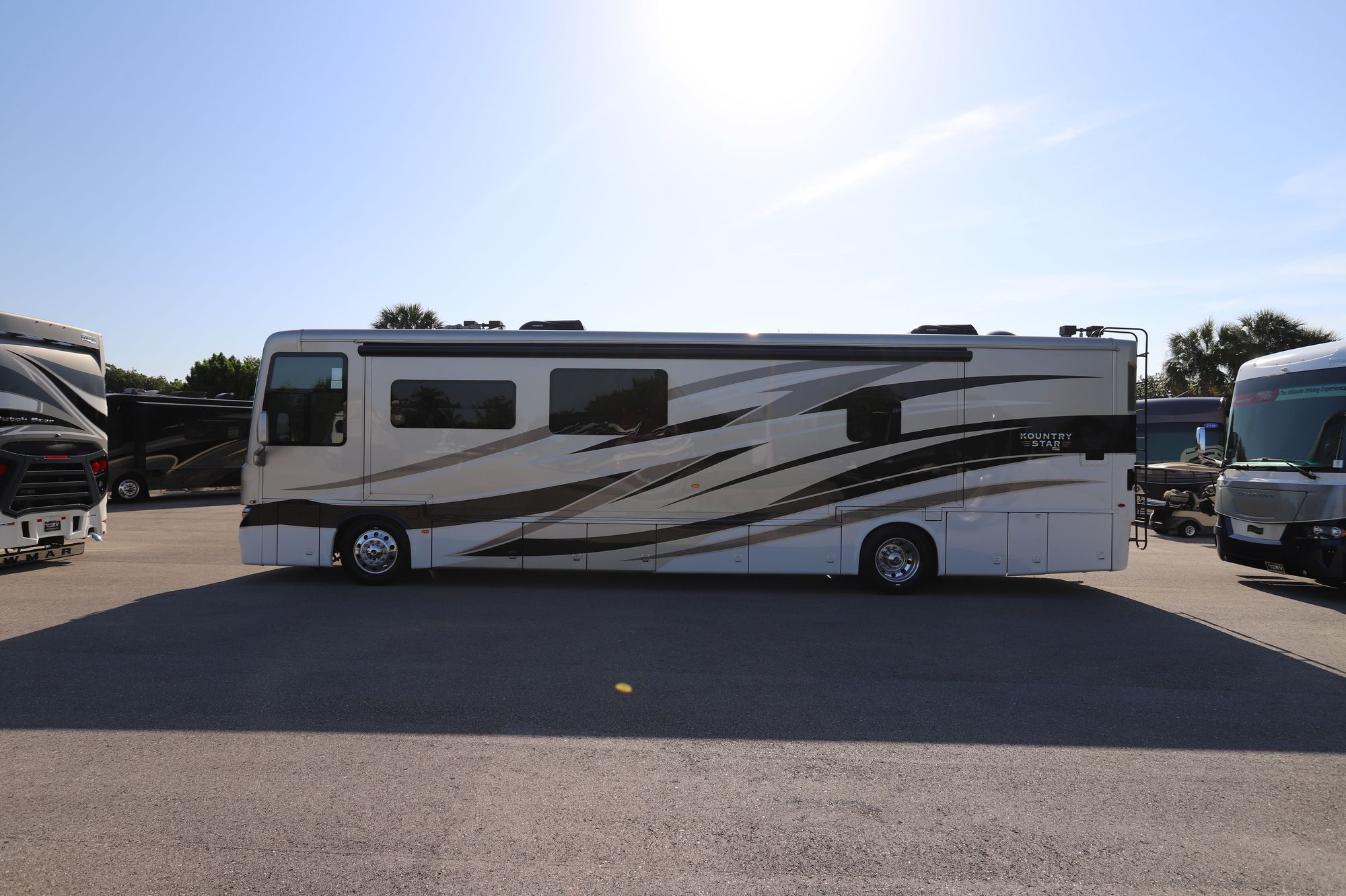 New 2021 Newmar Kountry Star 4037 Class A  For Sale