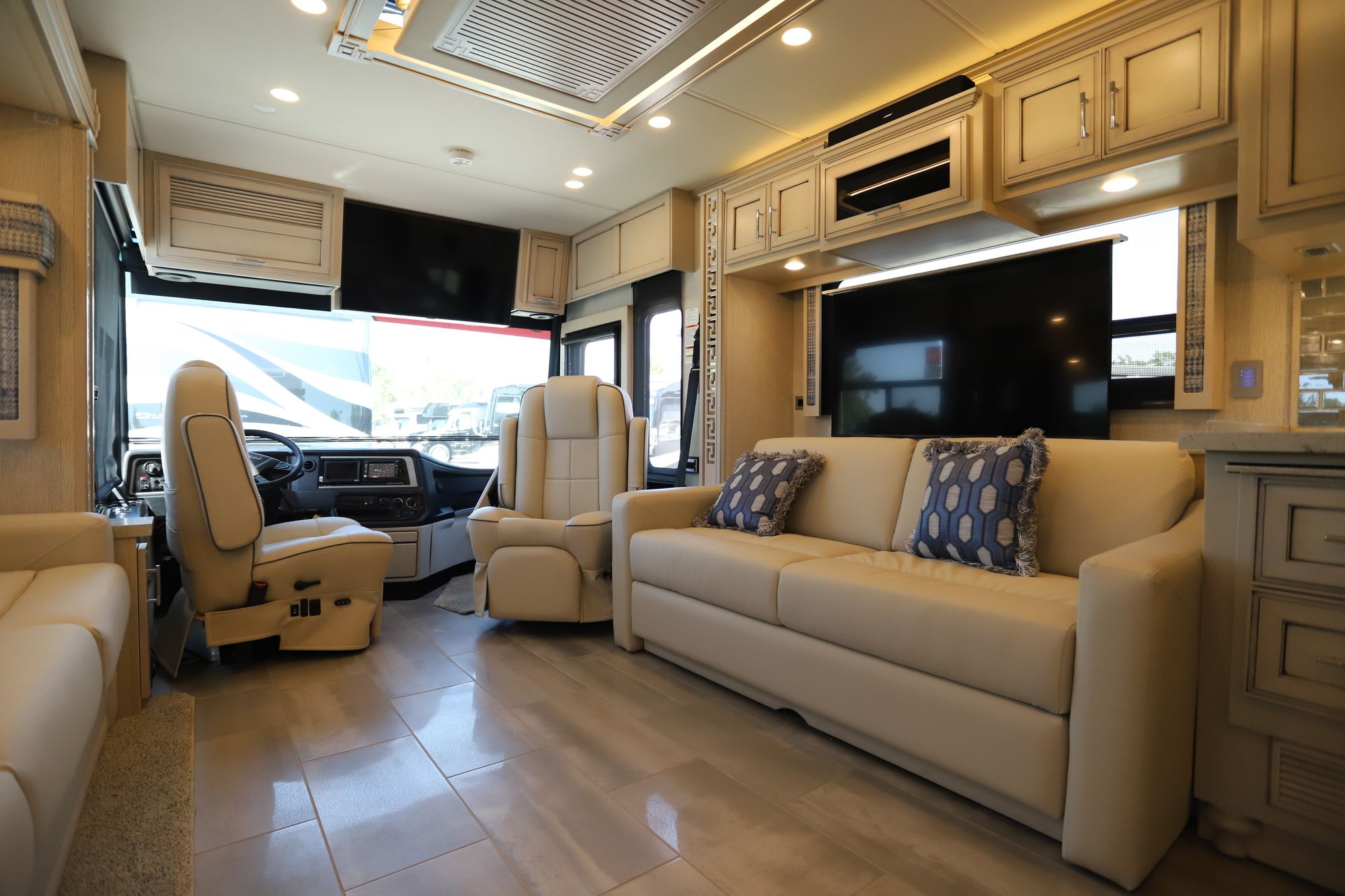 New 2021 Newmar Ventana 4369 Class A  For Sale