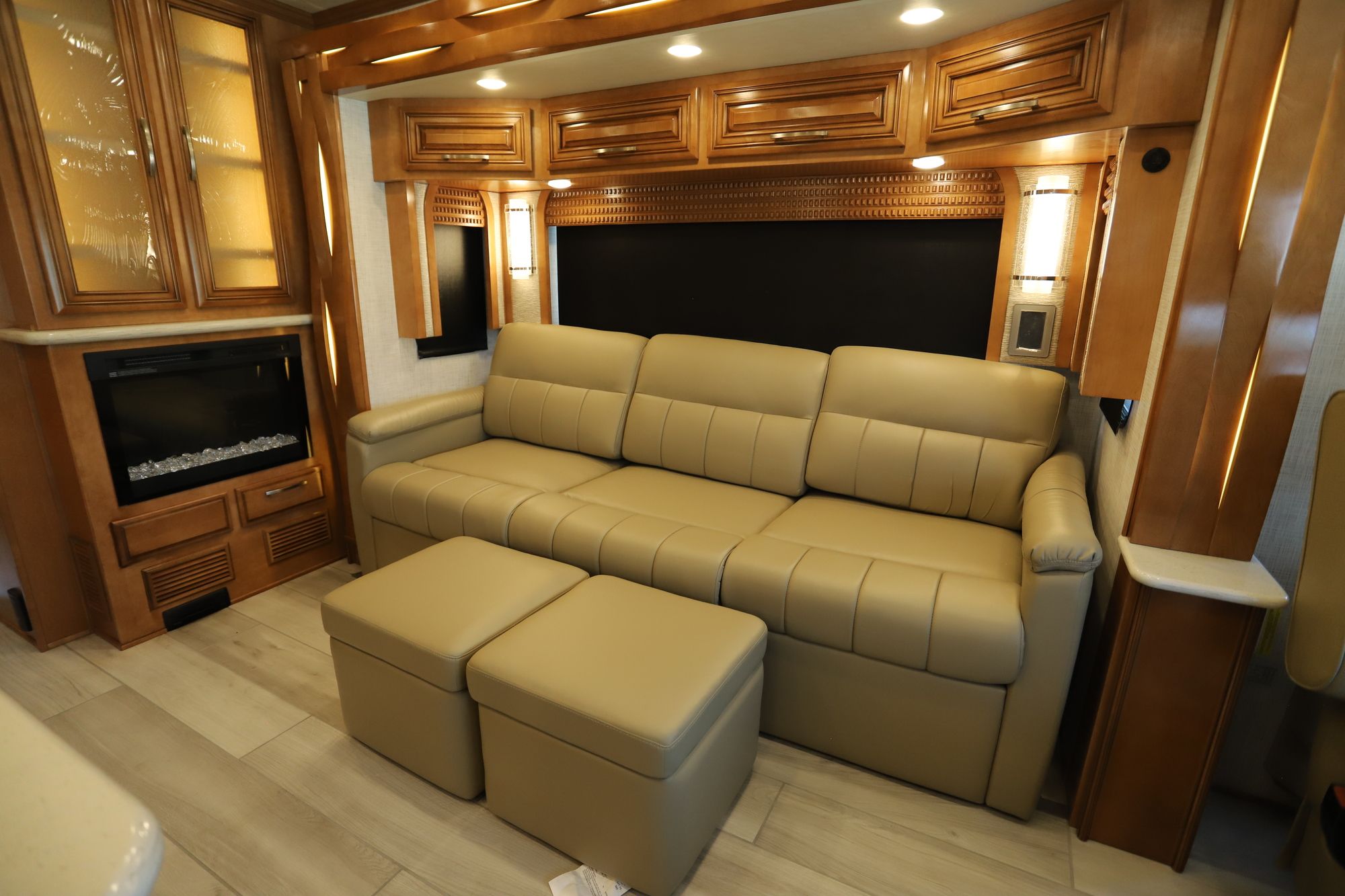 New 2021 Newmar New Aire 3543 Class A  For Sale