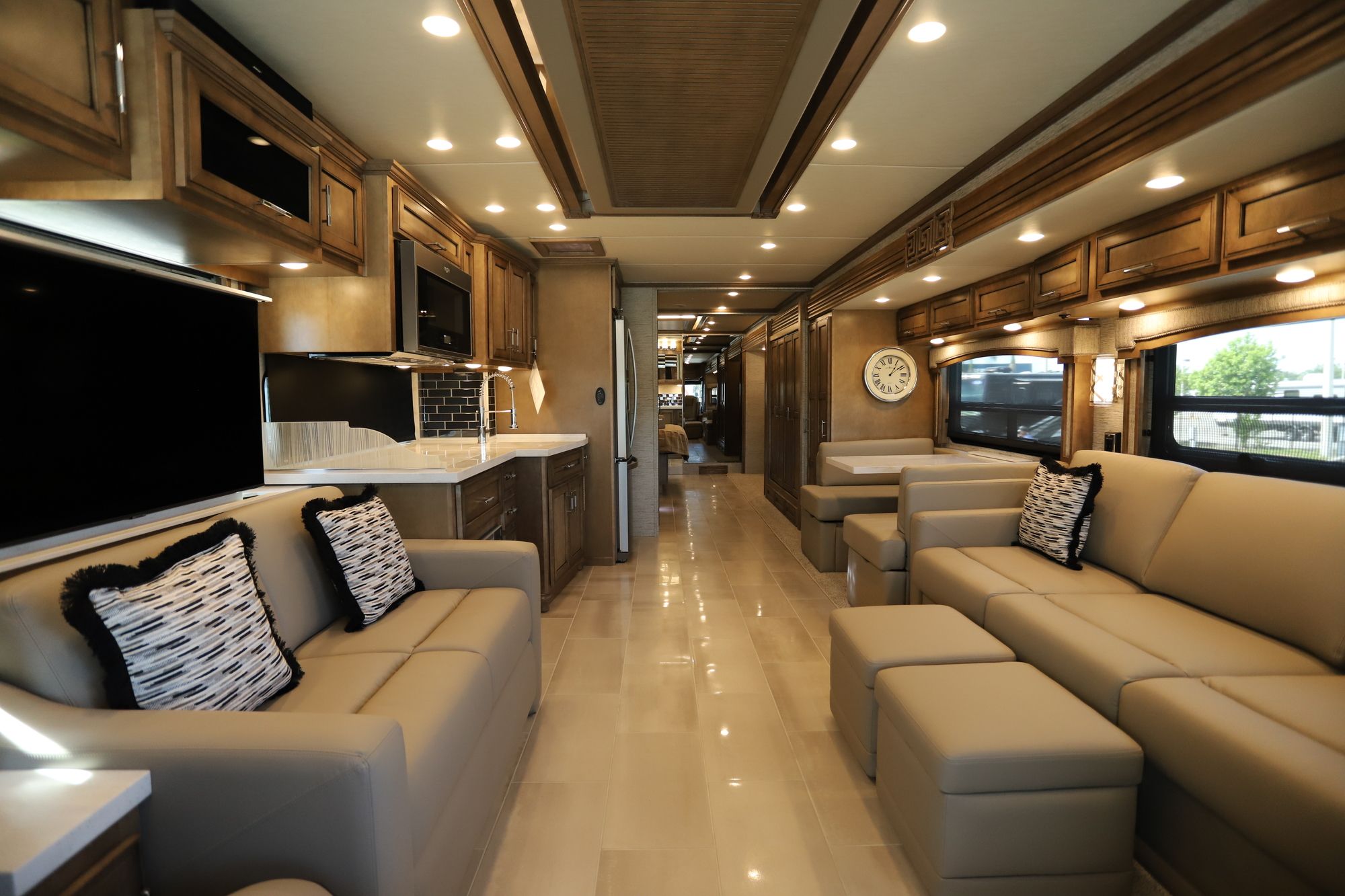 New 2021 Newmar Ventana 4326 Class A  For Sale