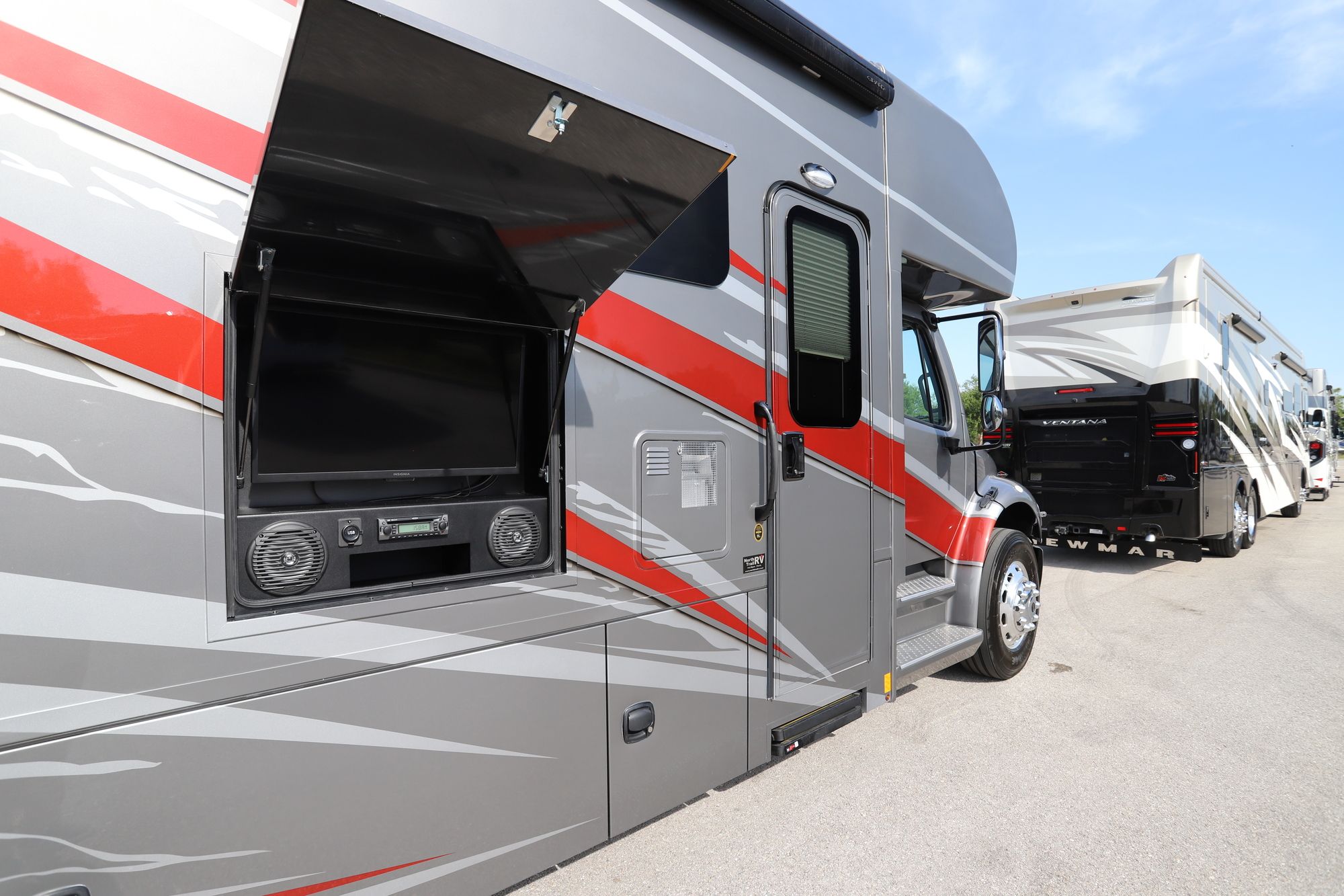 New 2021 Renegade Rv Valencia 38RB Super C  For Sale