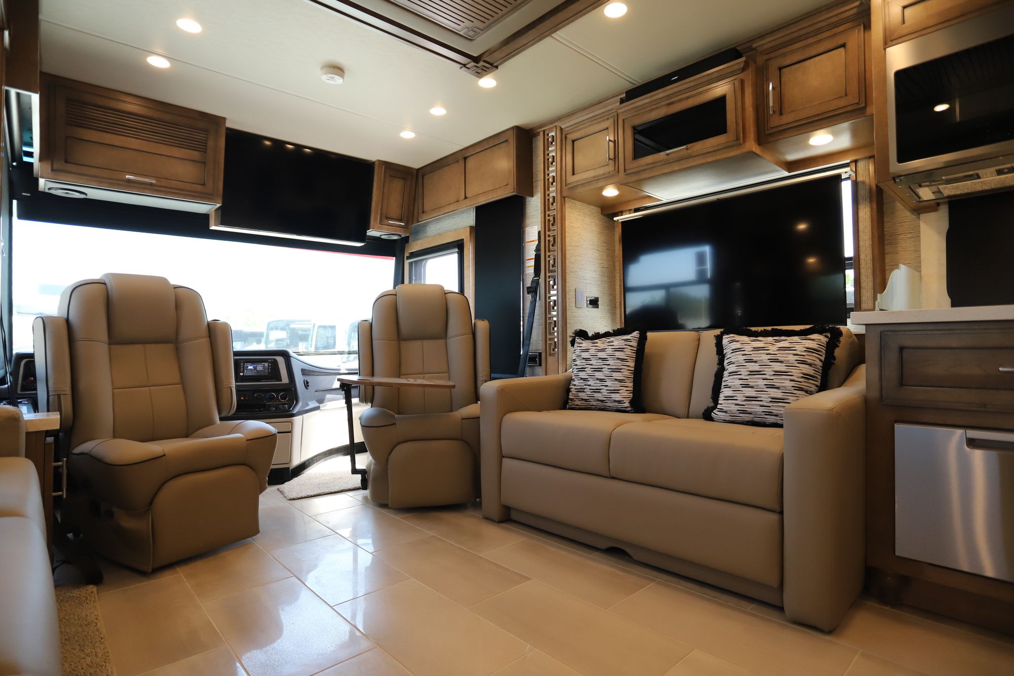 New 2021 Newmar Ventana 4326 Class A  For Sale