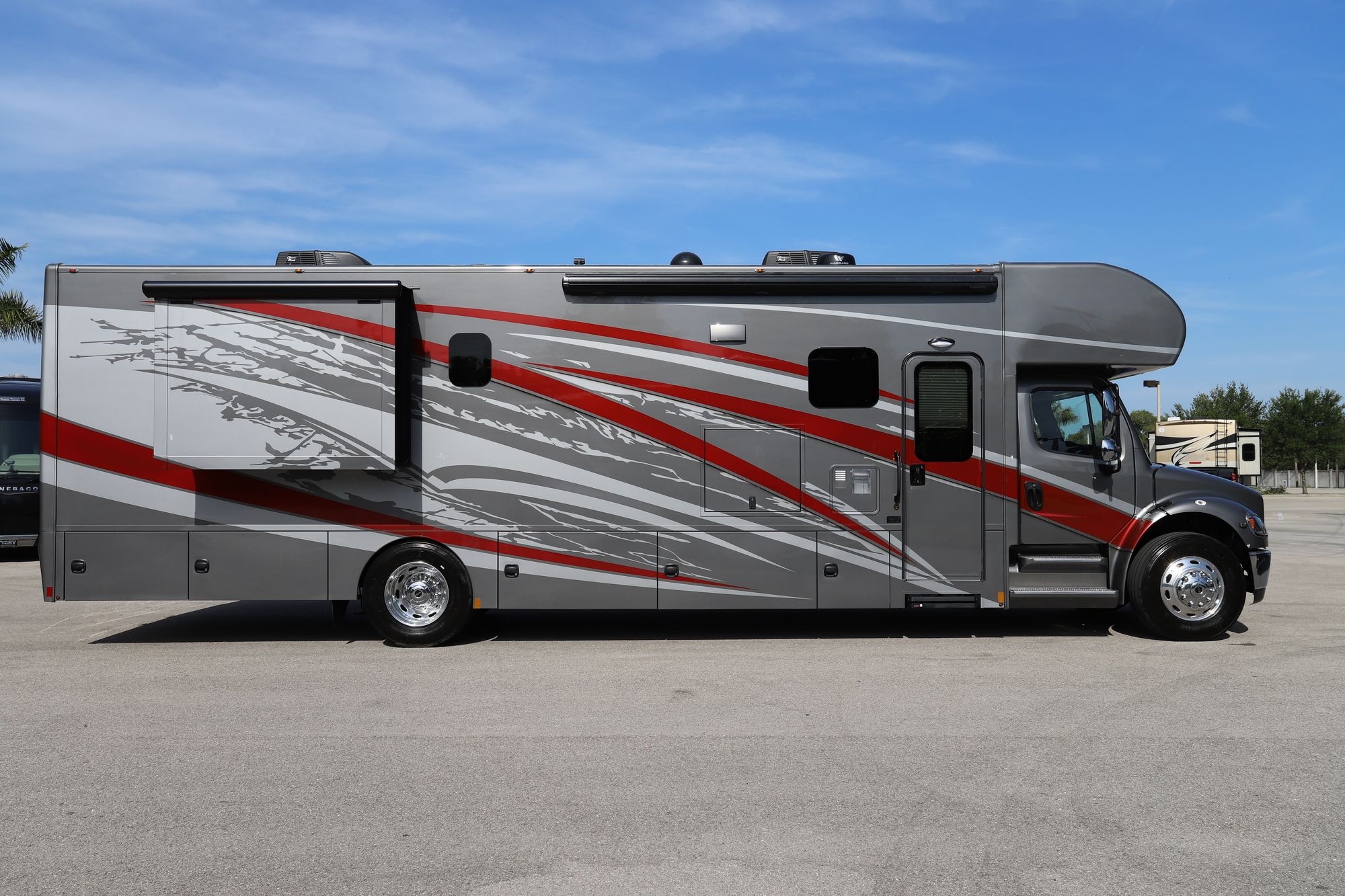 New 2021 Renegade Rv Valencia 38RB Super C  For Sale