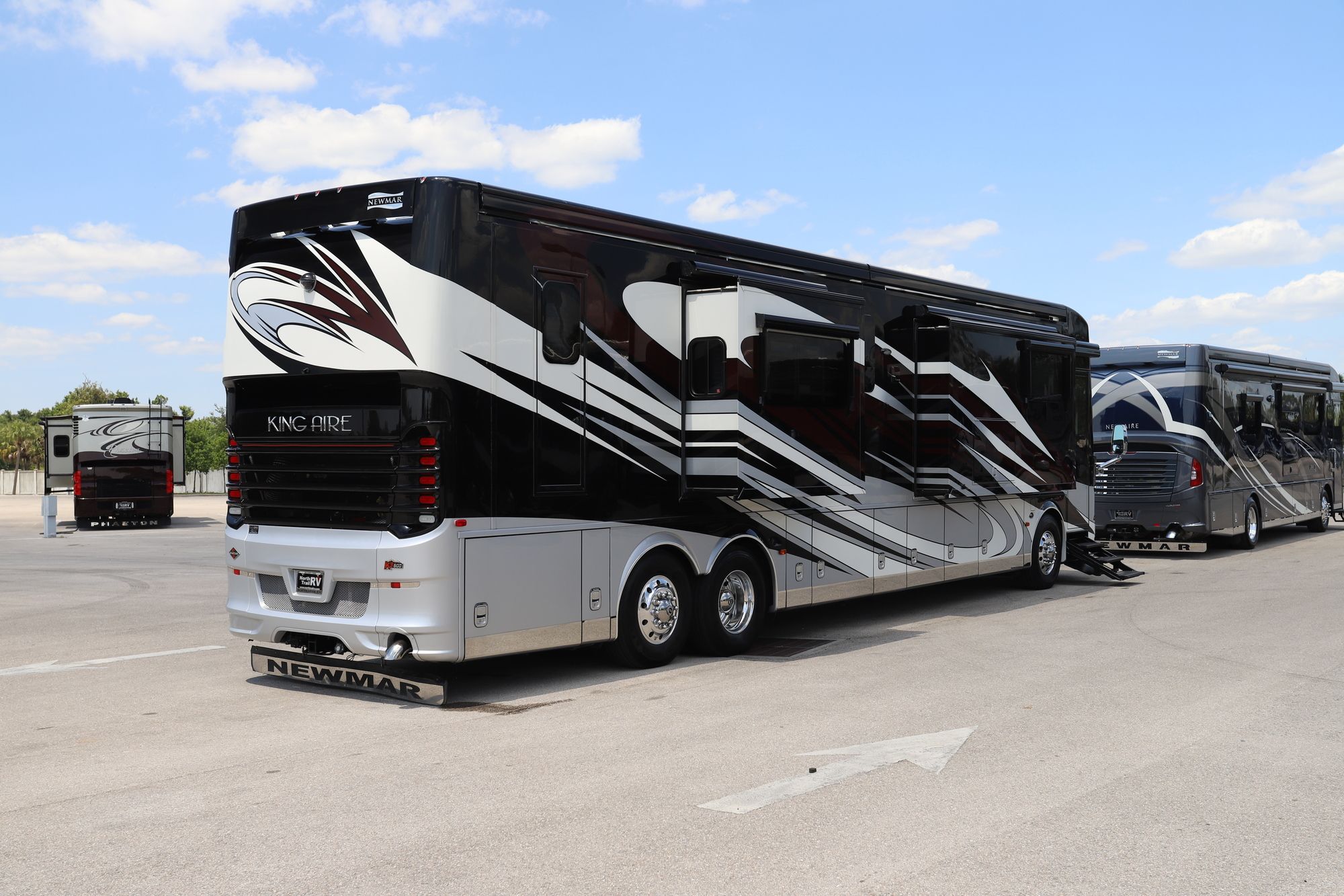 Used 2017 Newmar King Aire 4584 Class A  For Sale