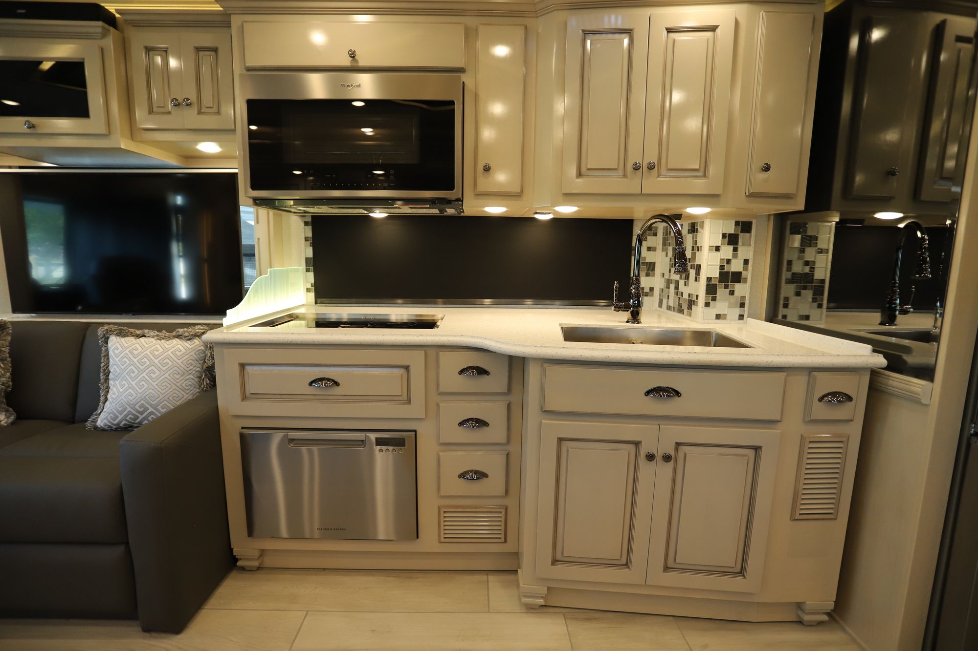 New 2021 Newmar Dutch Star 4326 Class A  For Sale
