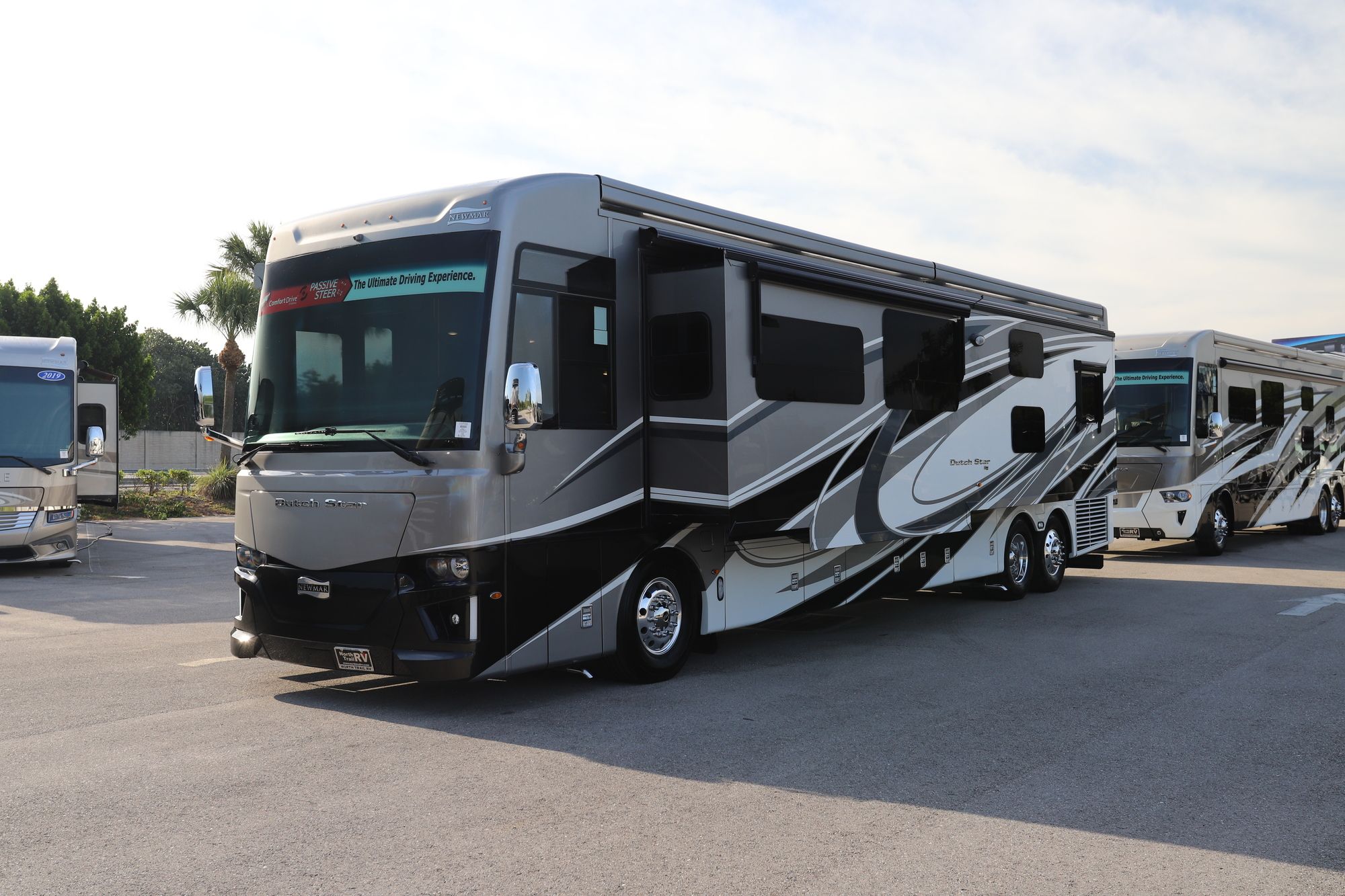 New 2021 Newmar Dutch Star 4326 Class A  For Sale