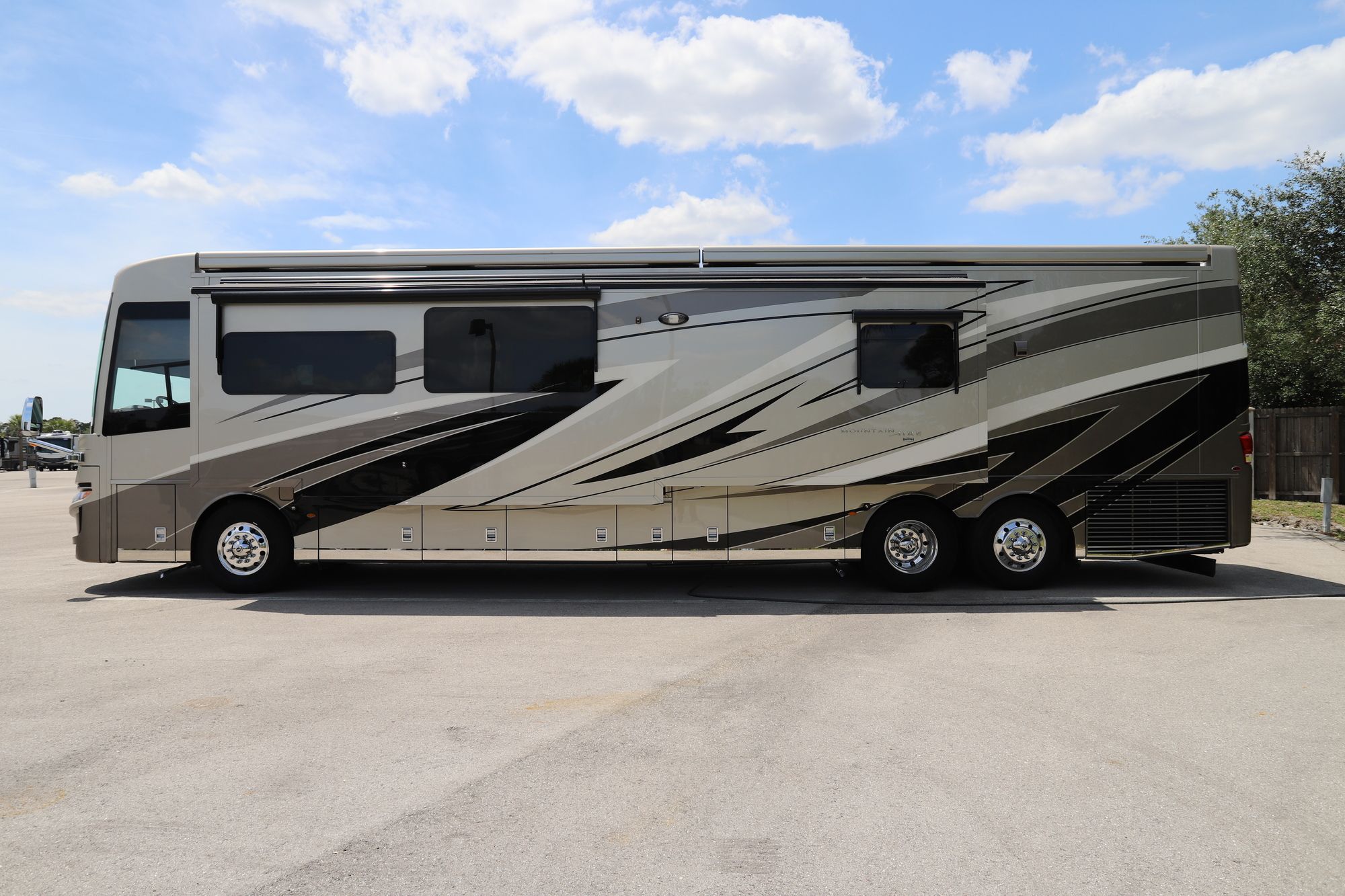 New 2021 Newmar Mountain Aire 4551 Class A  For Sale