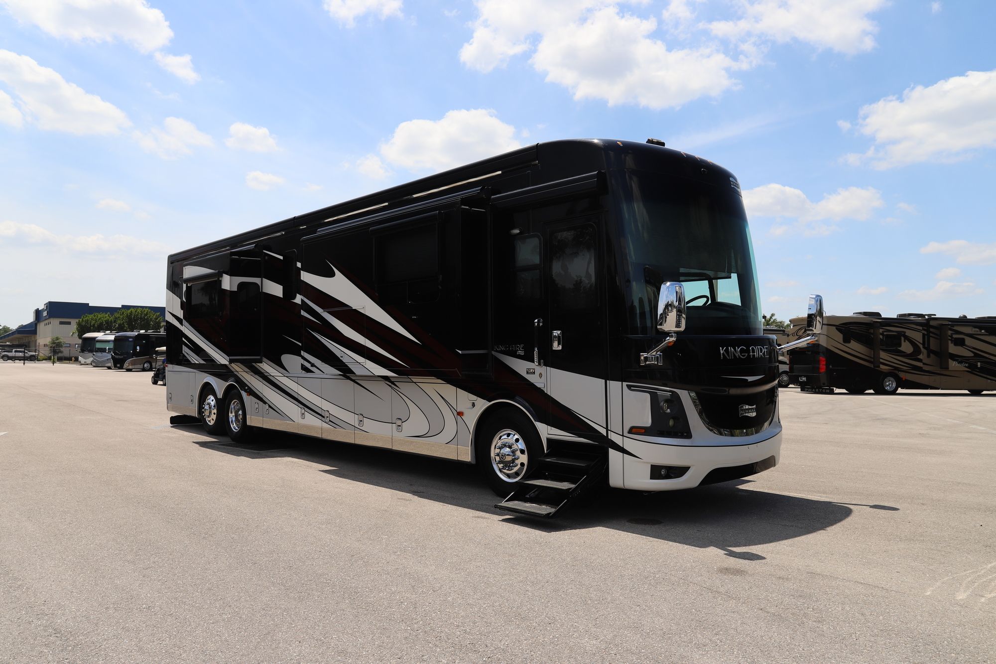 Used 2017 Newmar King Aire 4584 Class A  For Sale