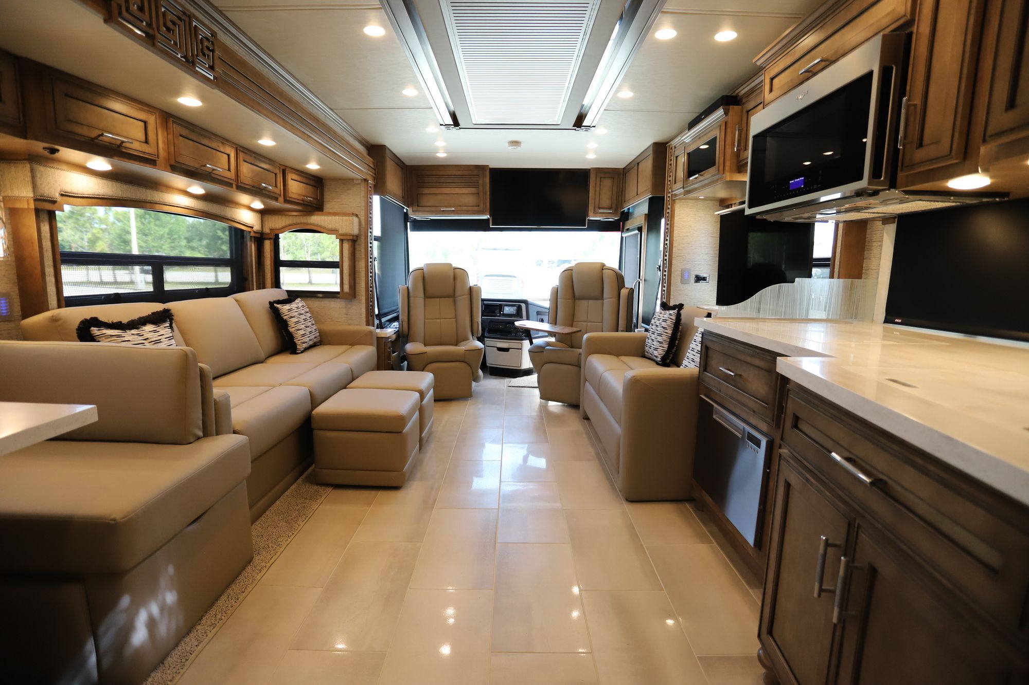 New 2021 Newmar Ventana 4326 Class A  For Sale