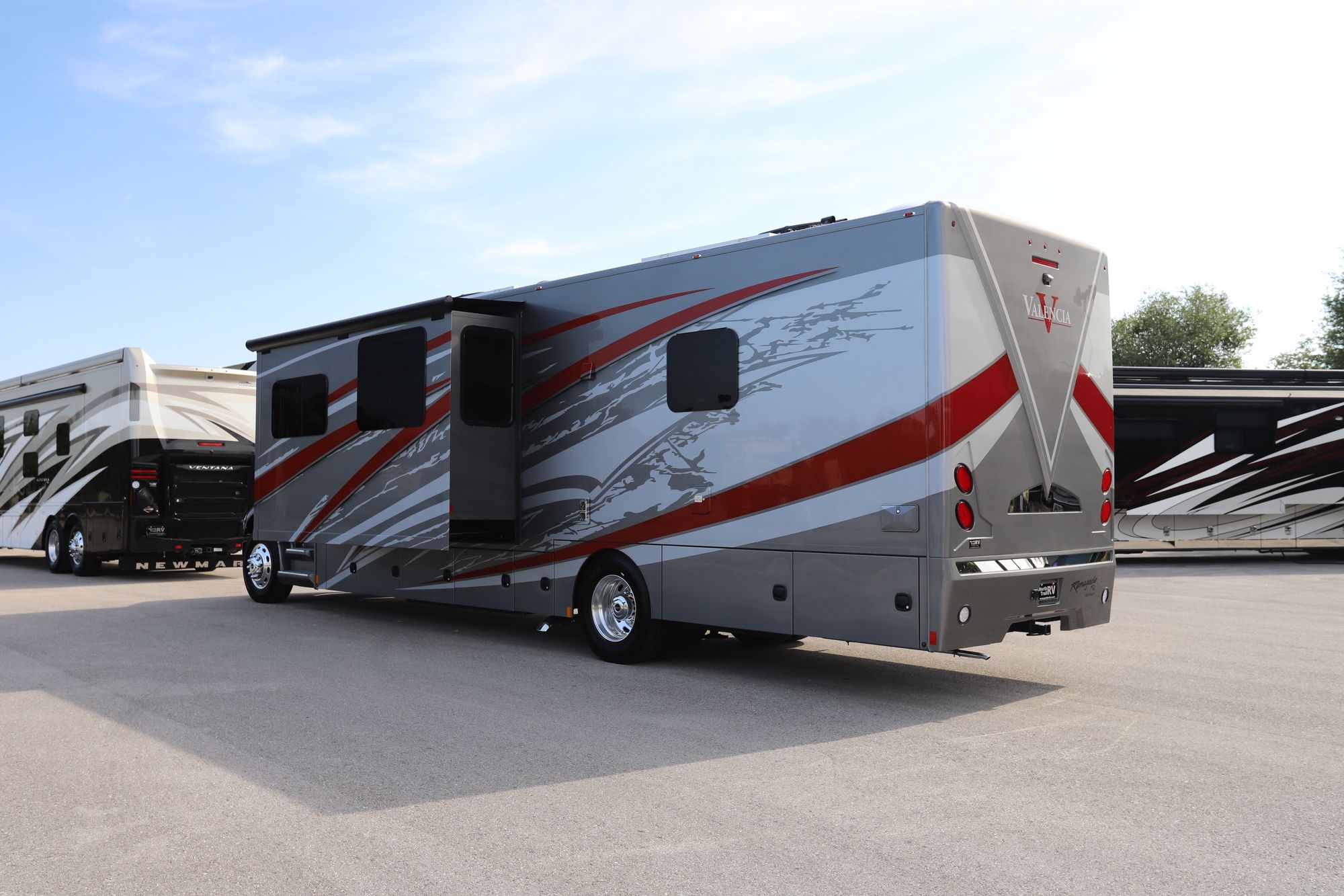 New 2021 Renegade Rv Valencia 38RB Super C  For Sale