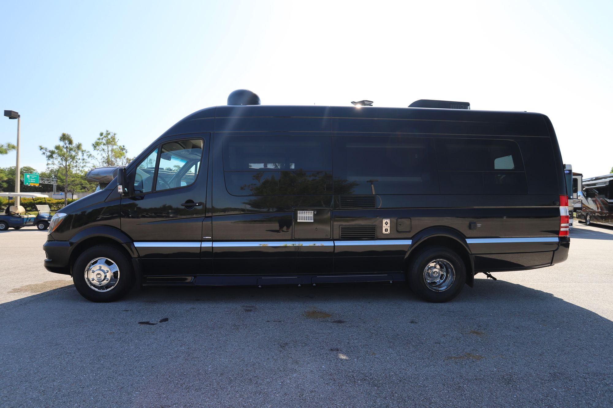 Used 2015 Winnebago Era 170 X Class B  For Sale