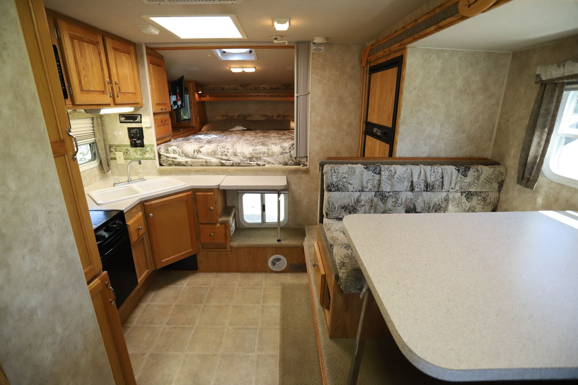 Used 2006 Northwood Arctic Fox 990 Truck Camper  For Sale