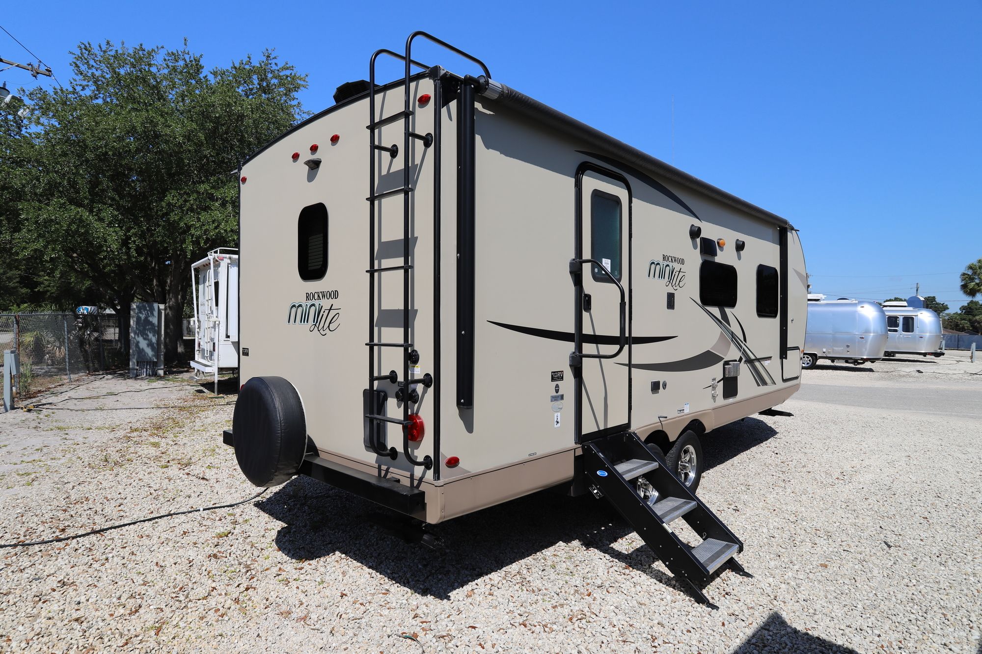 Used 2019 Forest River Rockwood 2511 Travel Trailer  For Sale