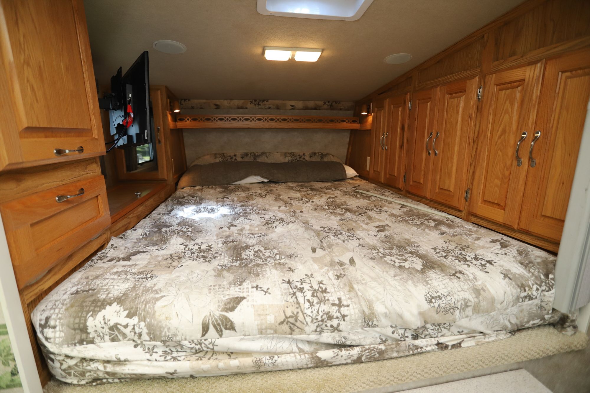 Used 2006 Northwood Arctic Fox 990 Truck Camper  For Sale