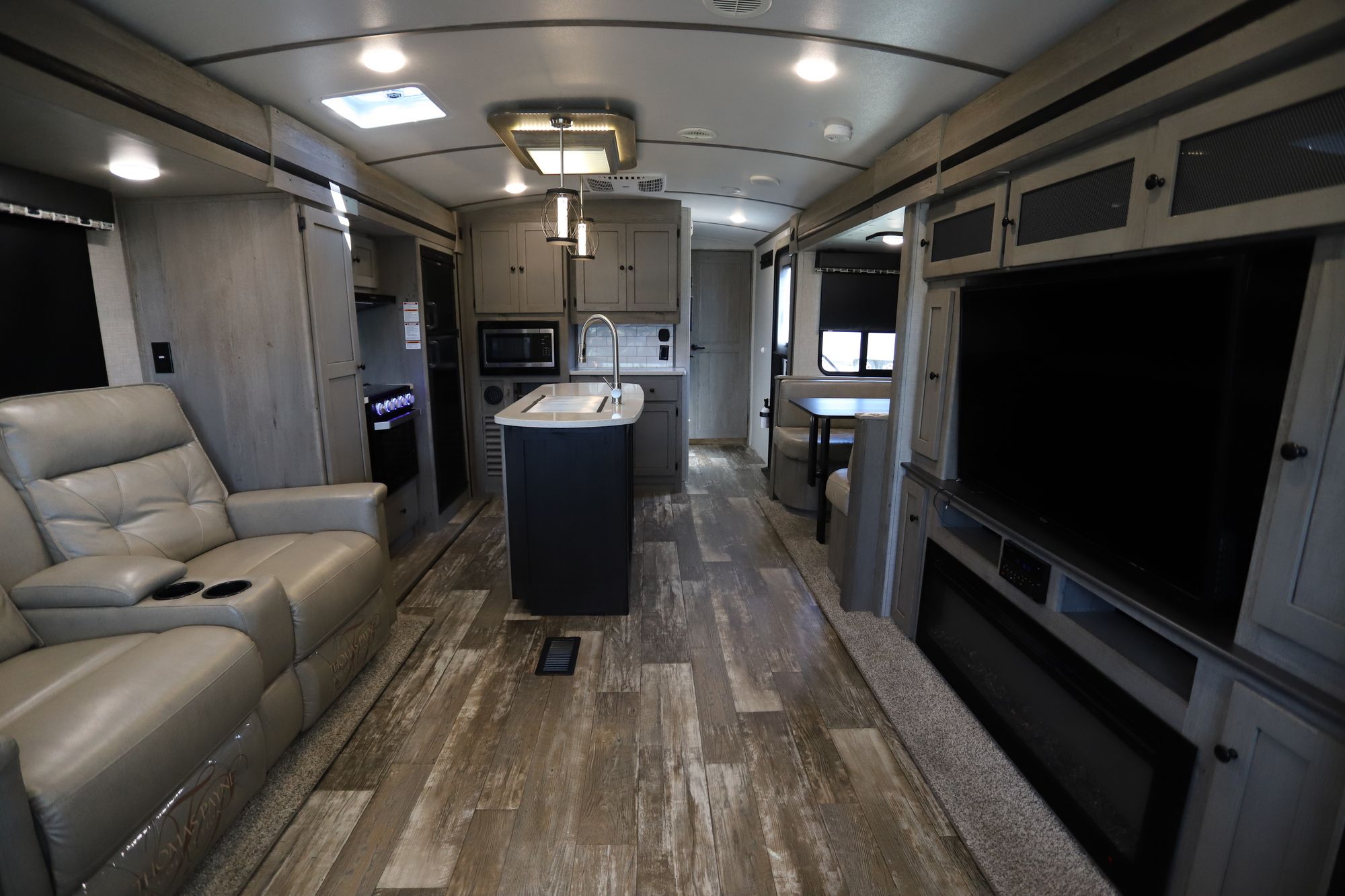 Used 2019 Keystone Outback 330RL Travel Trailer  For Sale