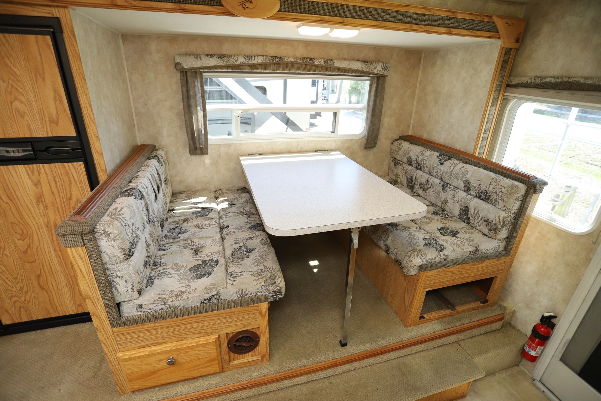 Used 2006 Northwood Arctic Fox 990 Truck Camper  For Sale