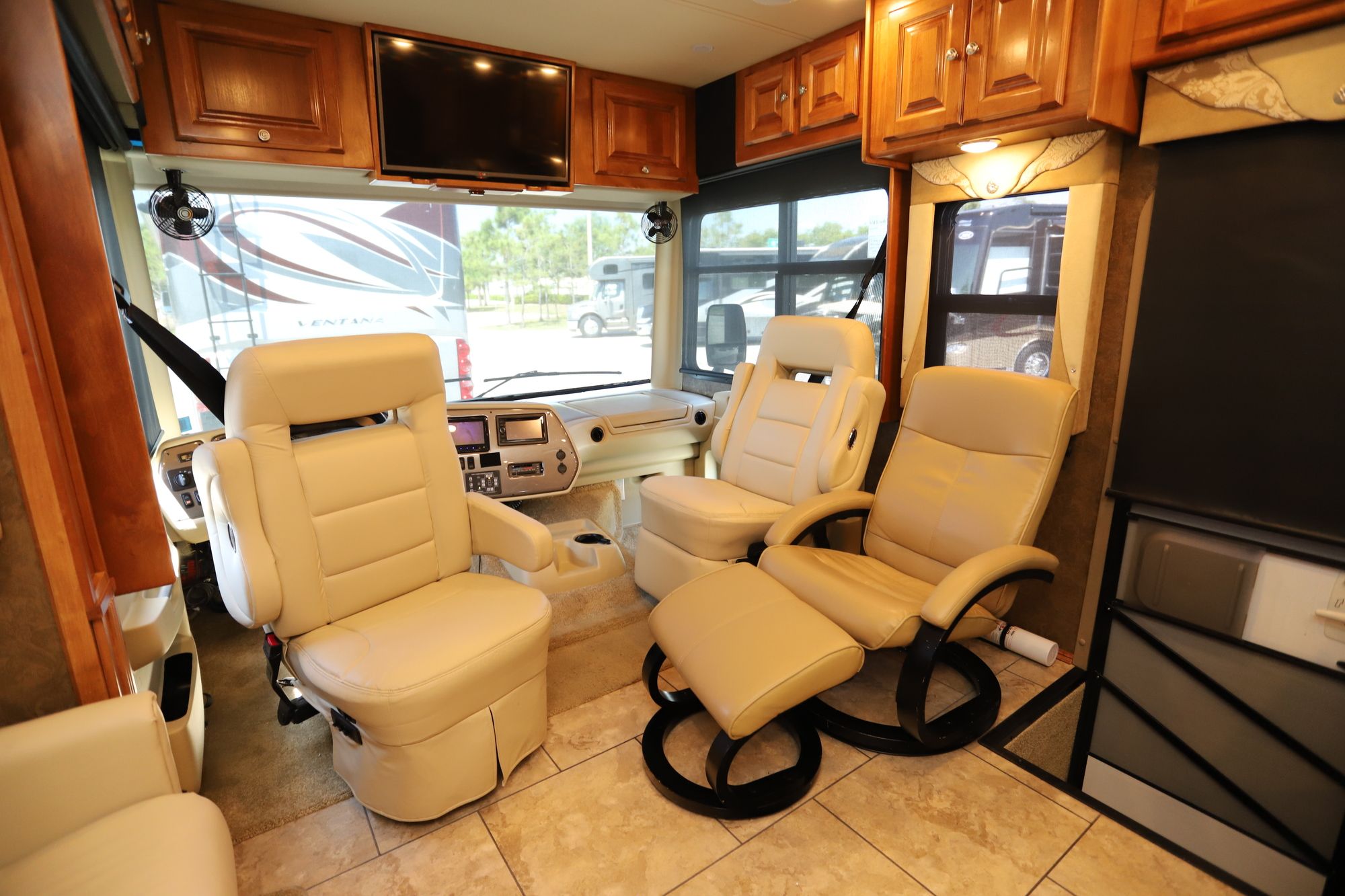 Used 2015 Tiffin Motor Homes Allegro 32CA Class A  For Sale