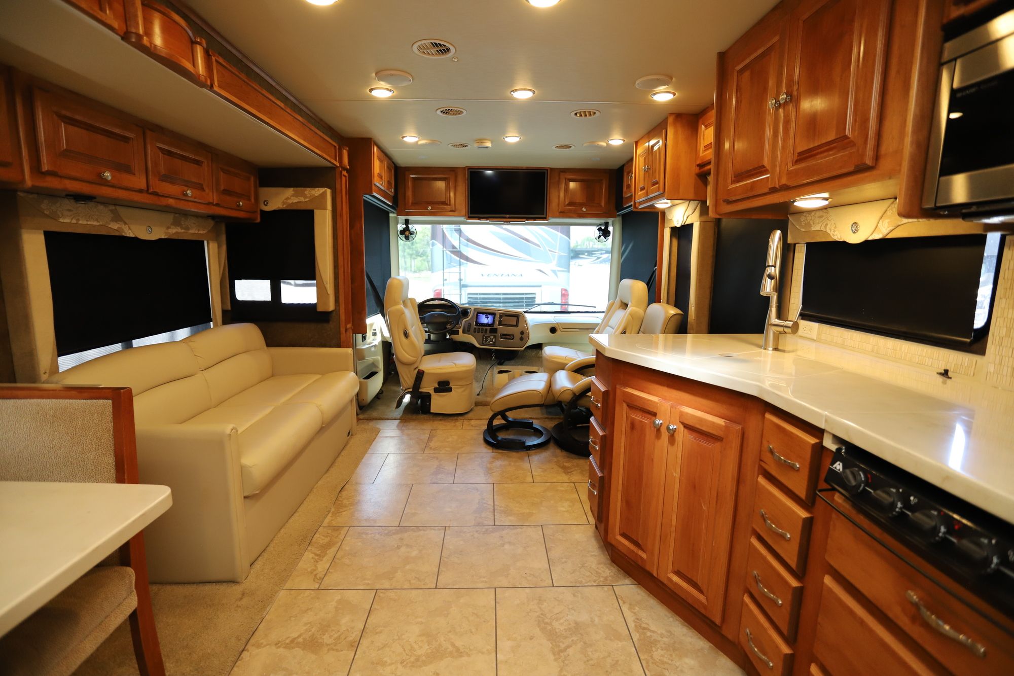 Used 2015 Tiffin Motor Homes Allegro 32CA Class A  For Sale