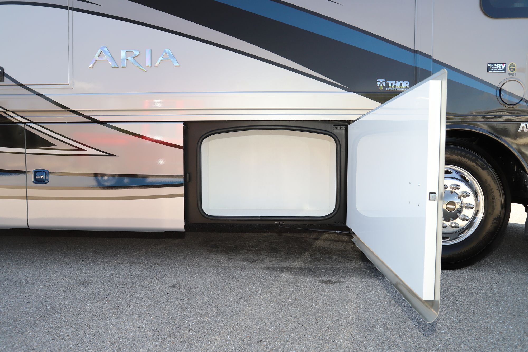 New 2021 Thor Aria 3901 Class A  For Sale