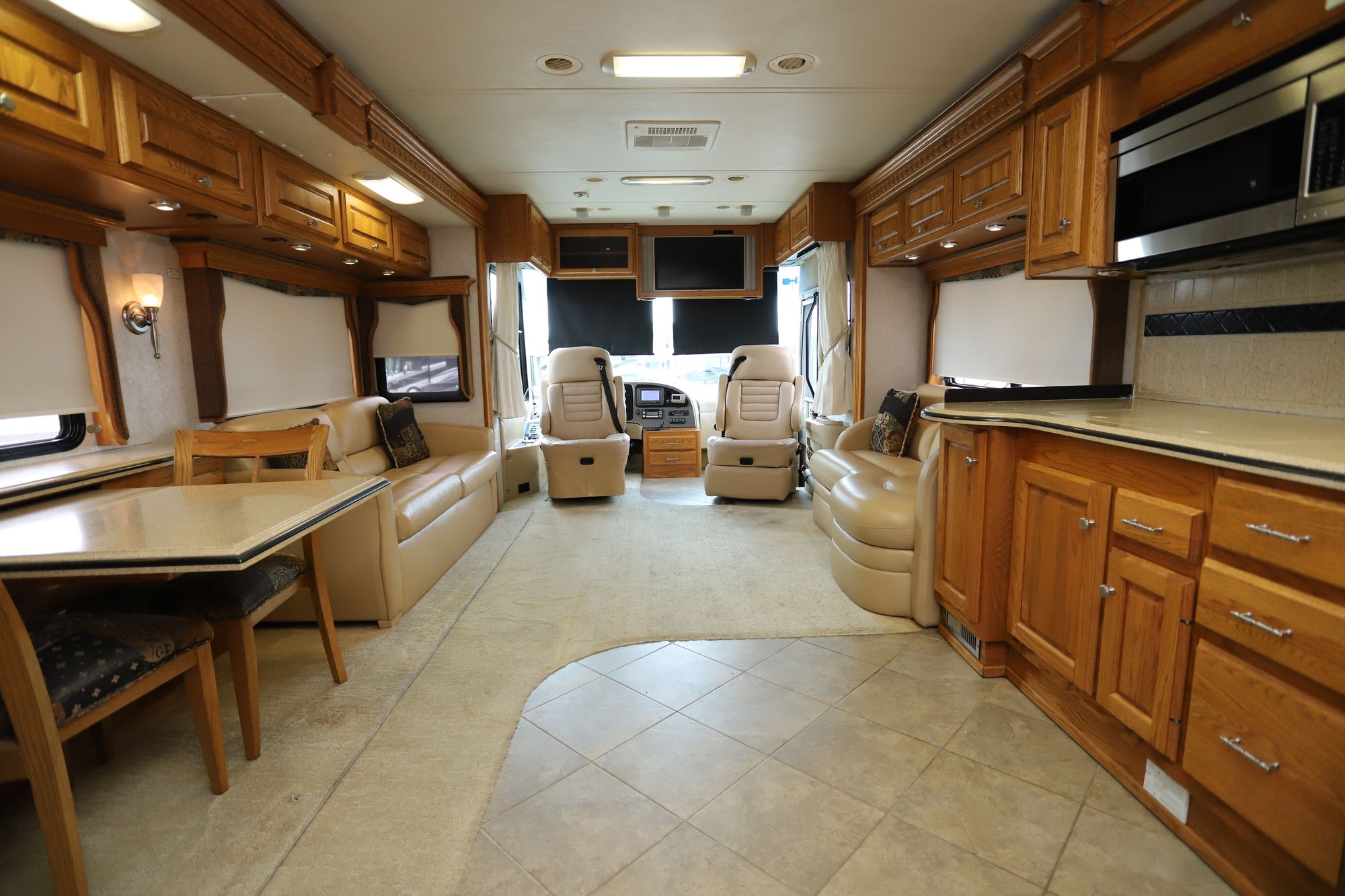 Used 2006 Monaco Camelot 40PDQ Class A  For Sale