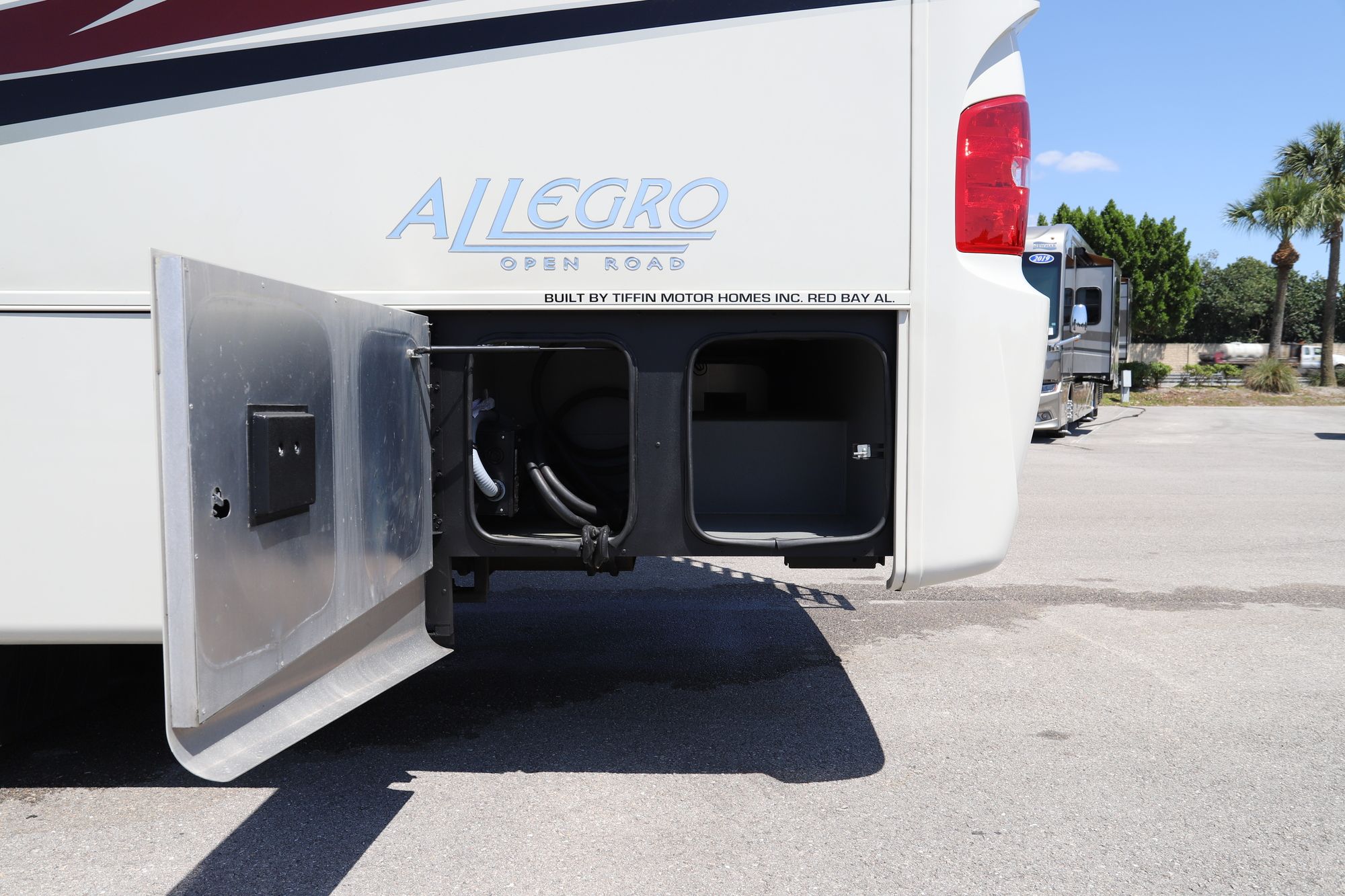 Used 2015 Tiffin Motor Homes Allegro 32CA Class A  For Sale