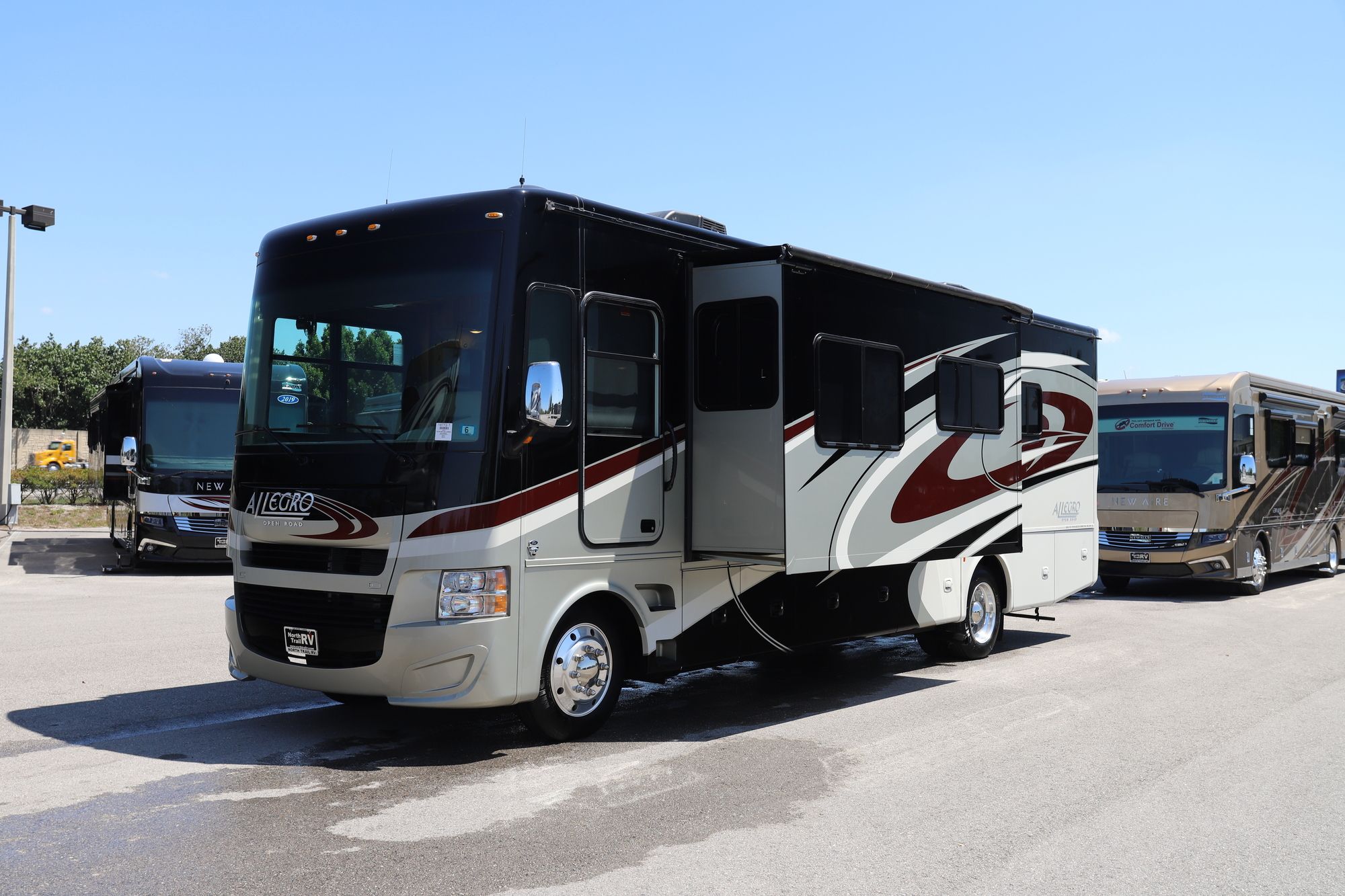 Used 2015 Tiffin Motor Homes Allegro 32CA Class A  For Sale