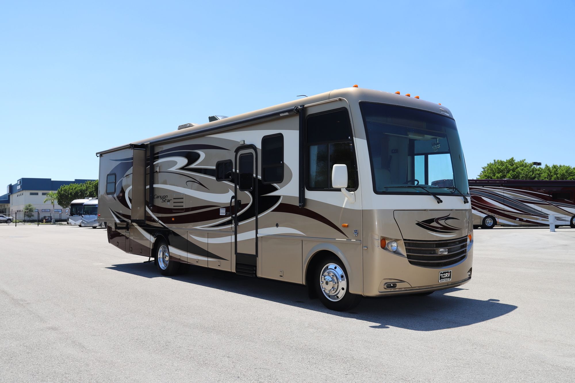 Used 2013 Newmar Canyon Star 3515 Class A  For Sale