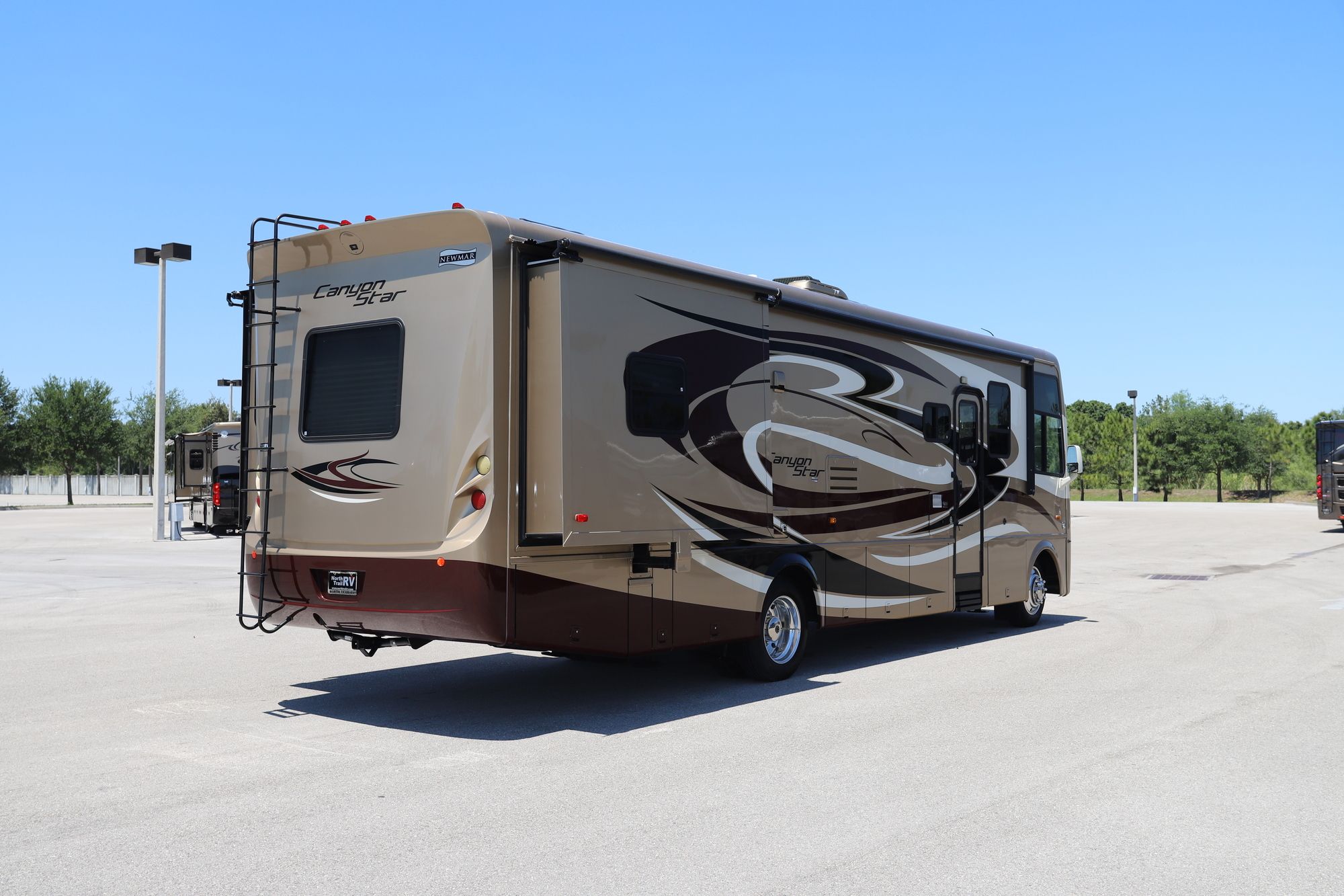 Used 2013 Newmar Canyon Star 3515 Class A  For Sale