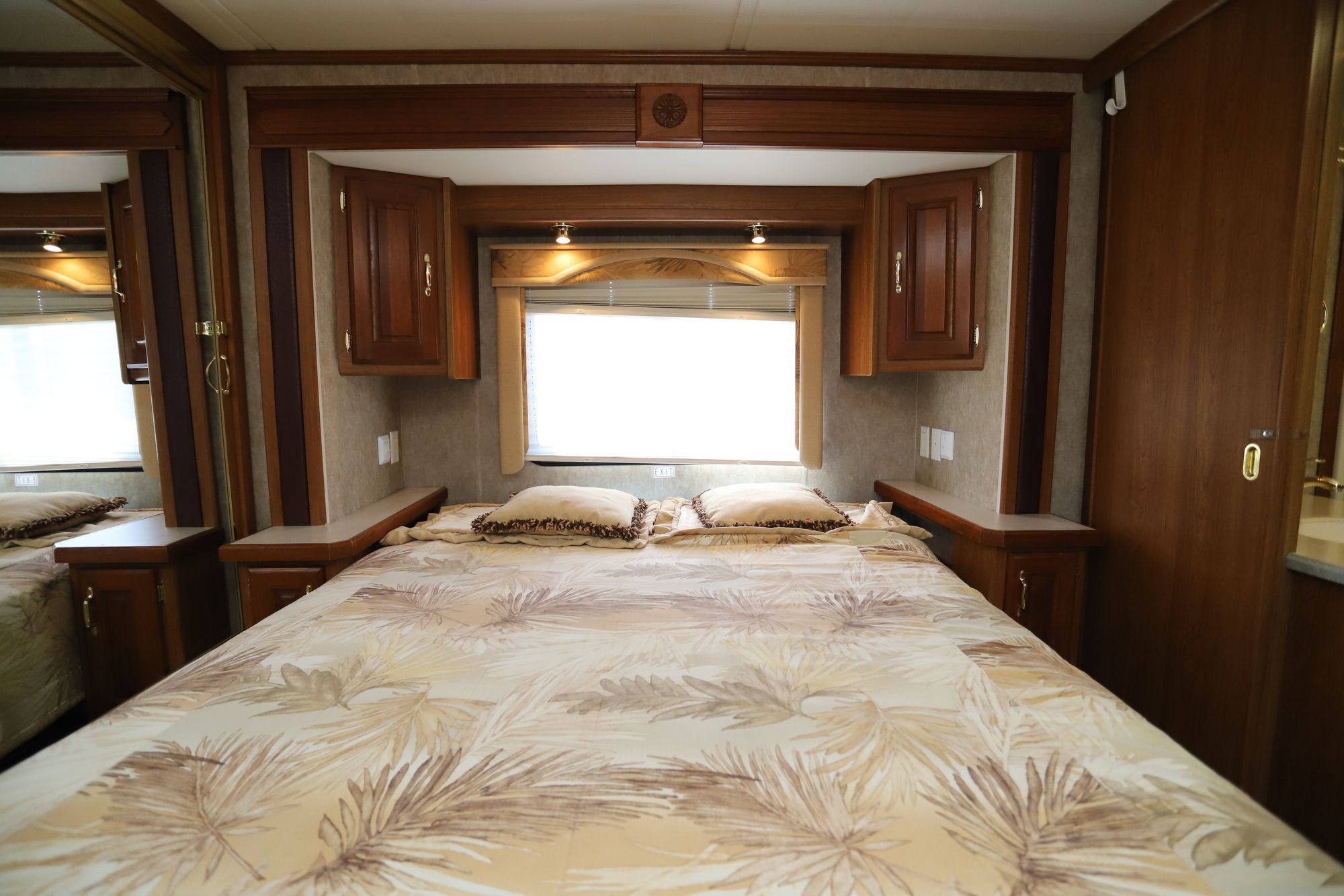 Used 2005 Holiday Rambler Neptune 36PDD Class A  For Sale