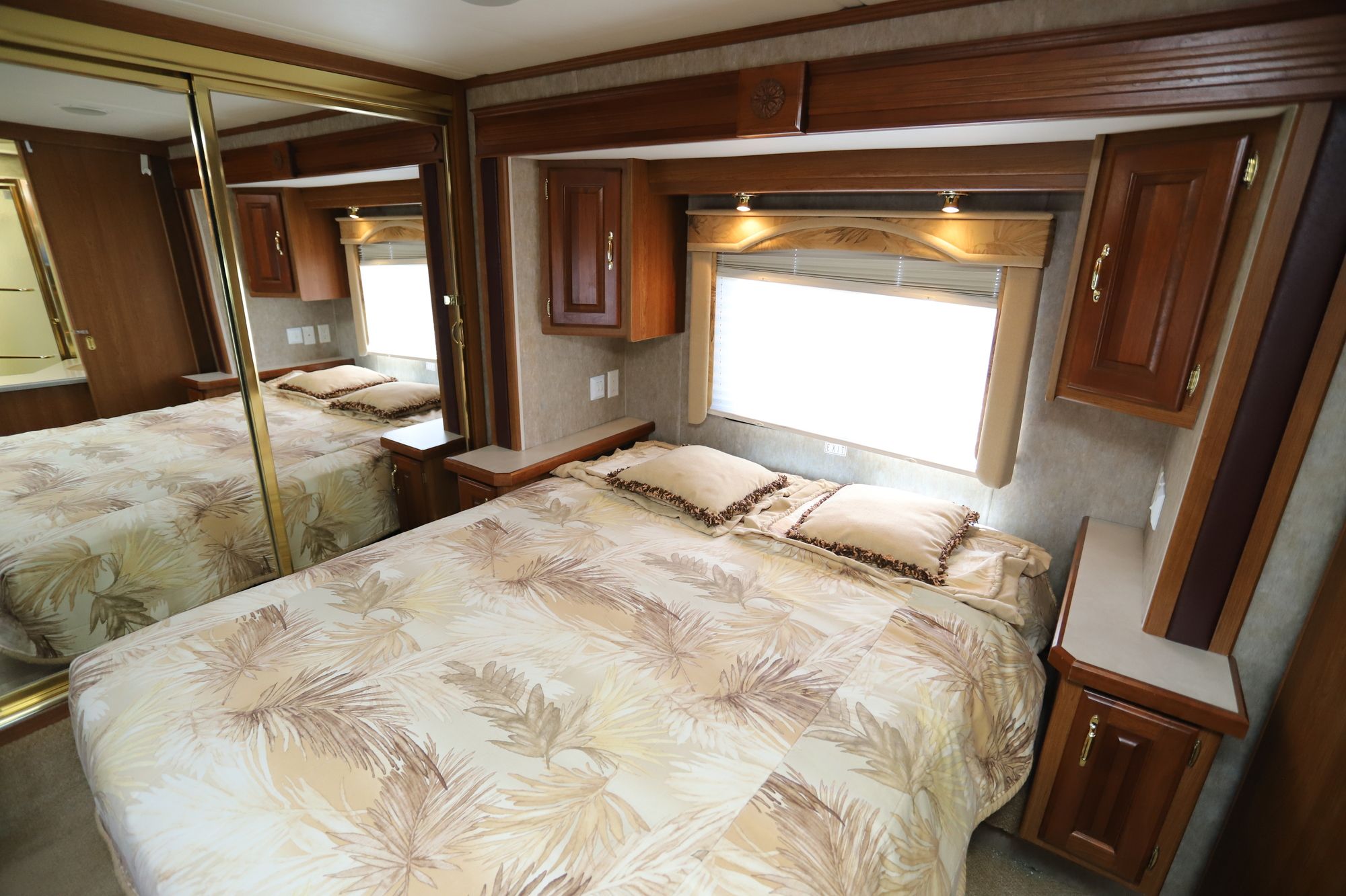 Used 2005 Holiday Rambler Neptune 36PDD Class A  For Sale