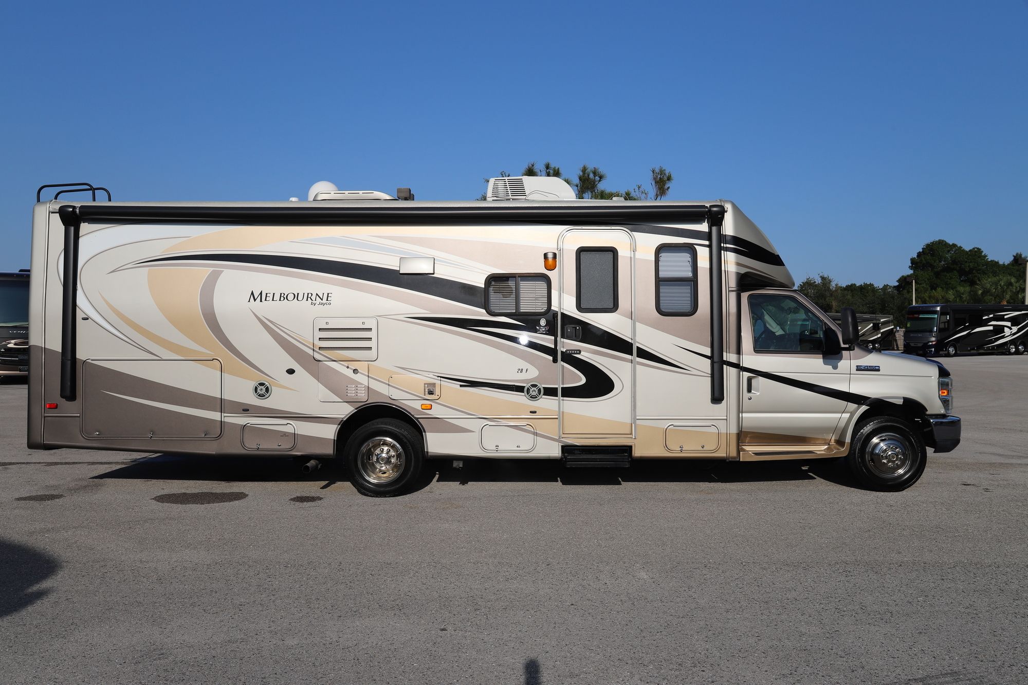 Used 2013 Jayco Melbourne 28F Class C  For Sale