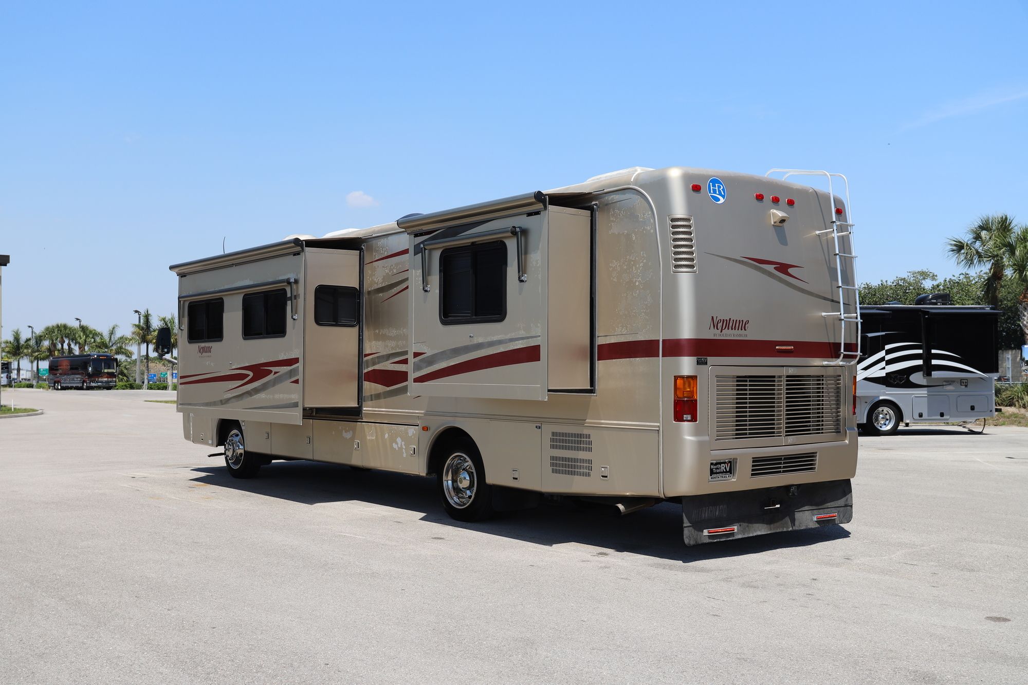 Used 2005 Holiday Rambler Neptune 36PDD Class A  For Sale